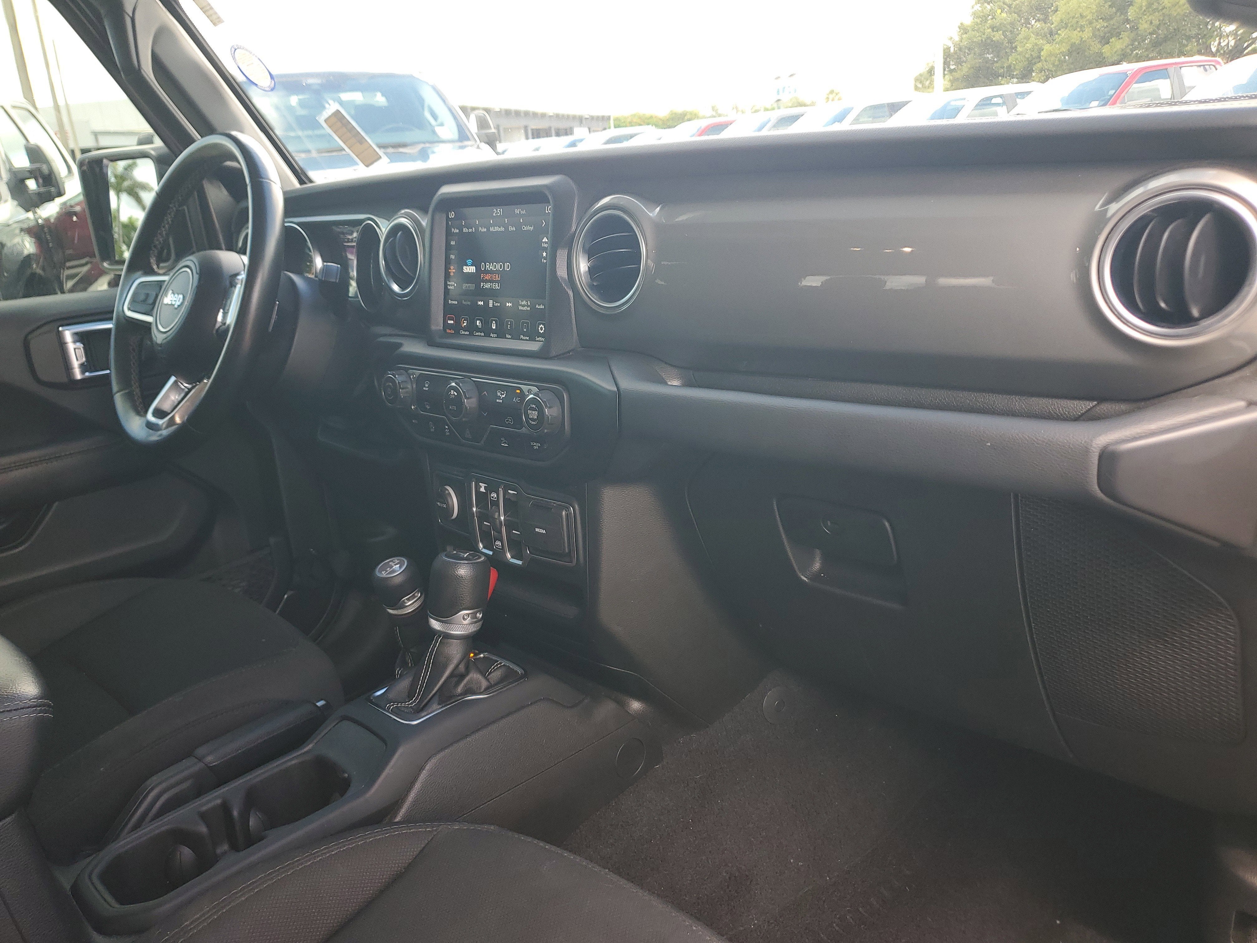 2022 Jeep Gladiator Overland 4WD