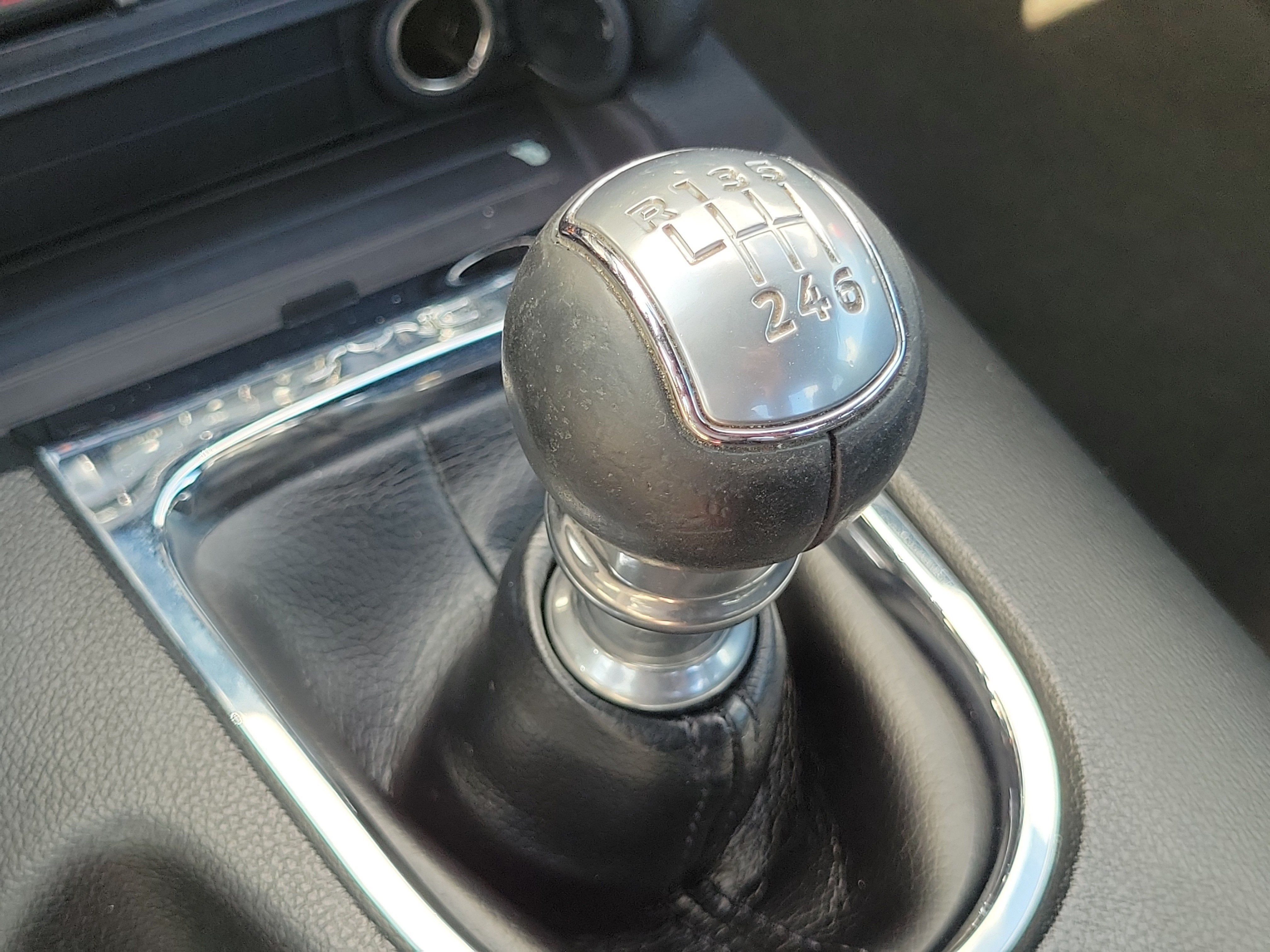 2016 Ford Mustang V6