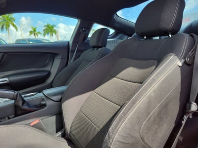 2016 Ford Mustang V6