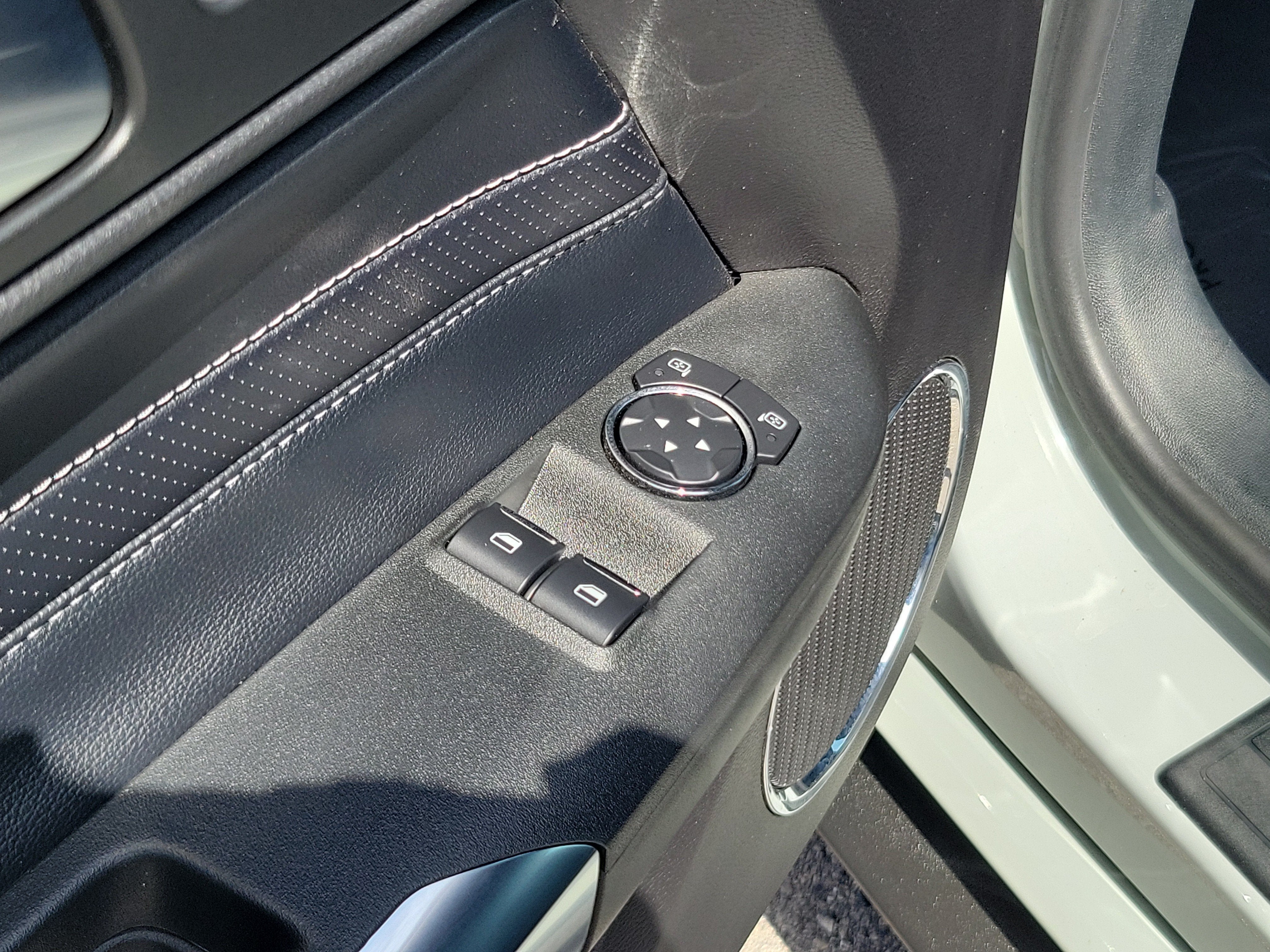 2022 Ford Mustang Mach 1