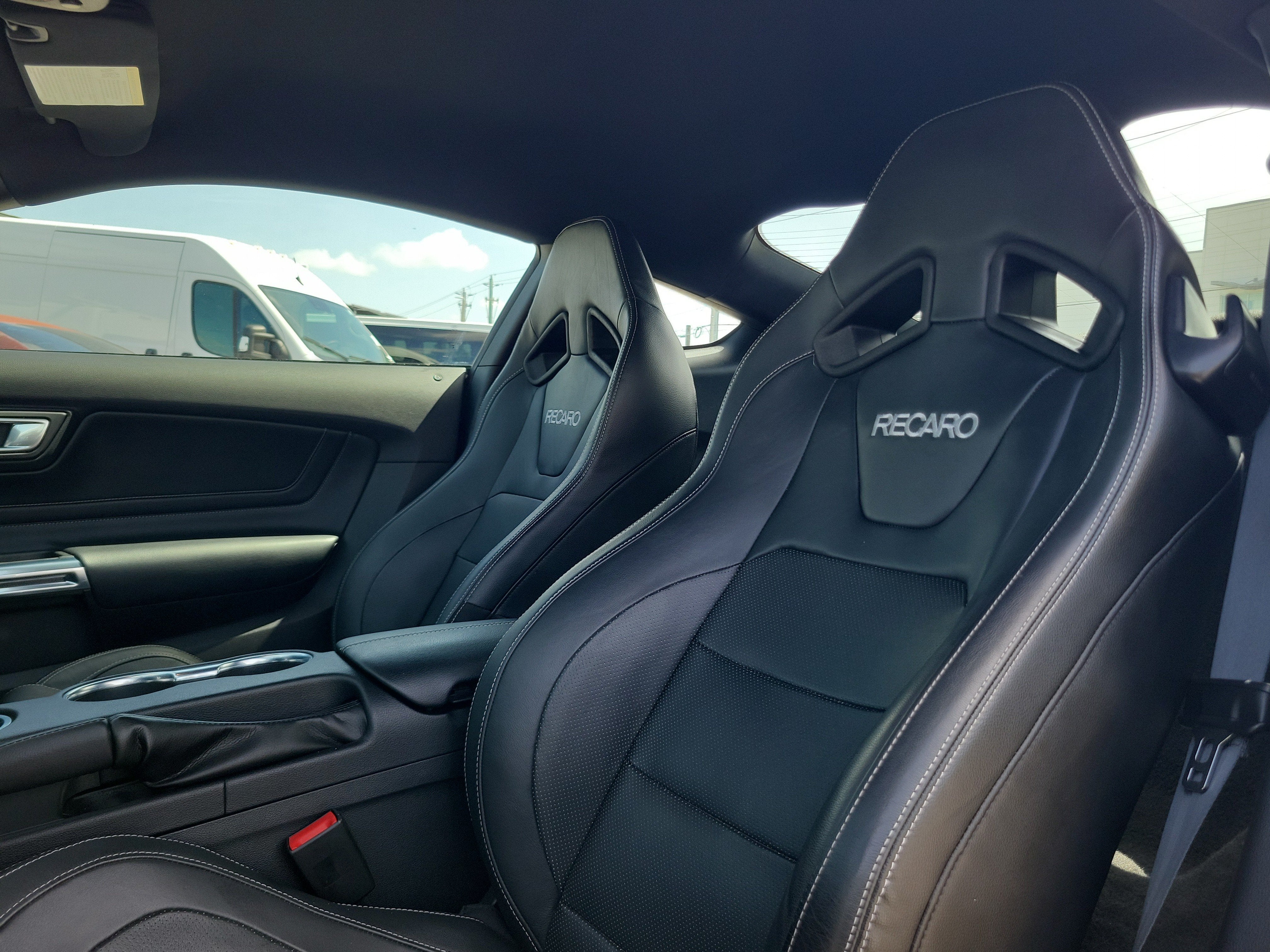 2022 Ford Mustang Mach 1