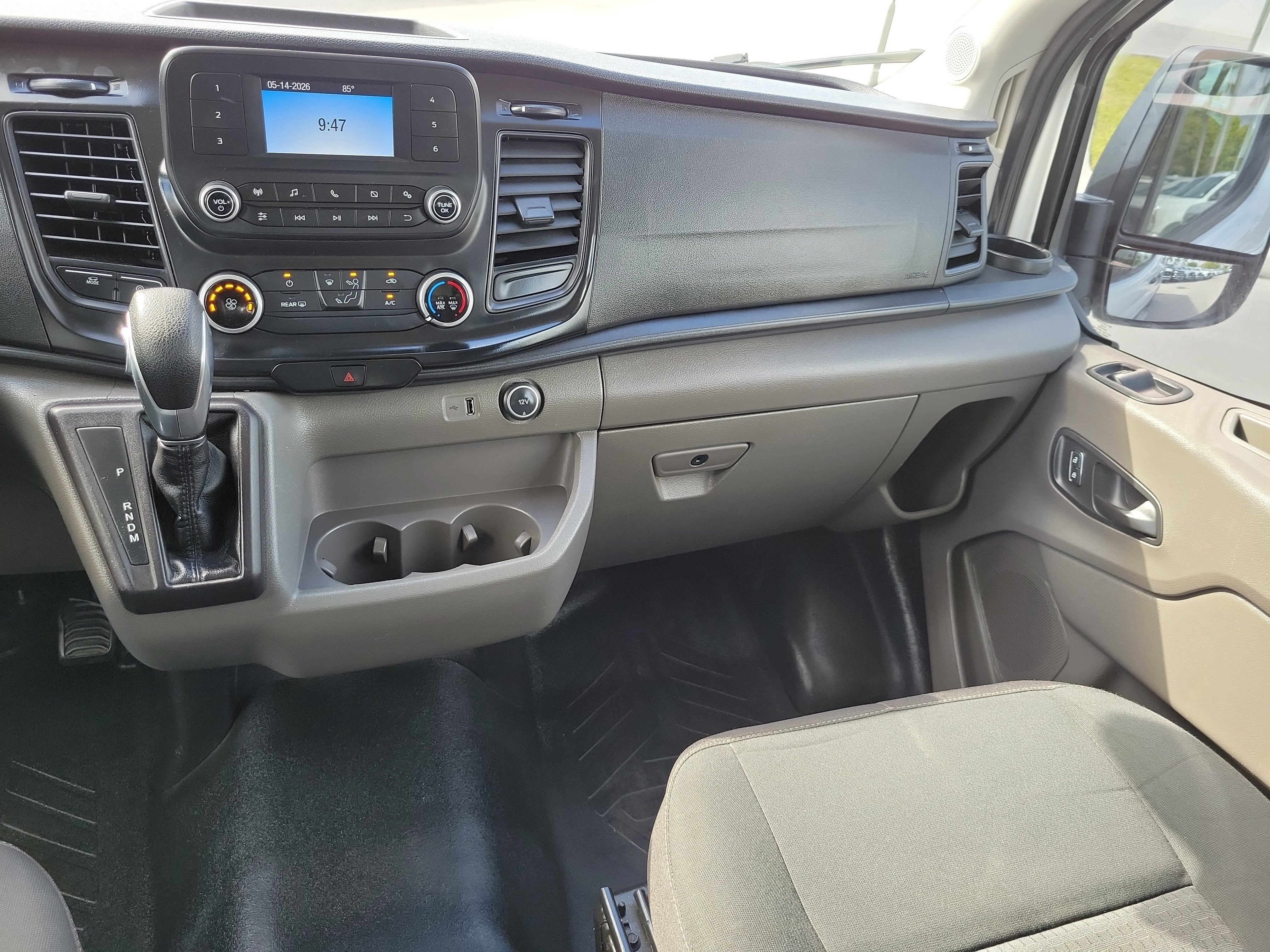 2022 Ford Transit Passenger Wagon XL