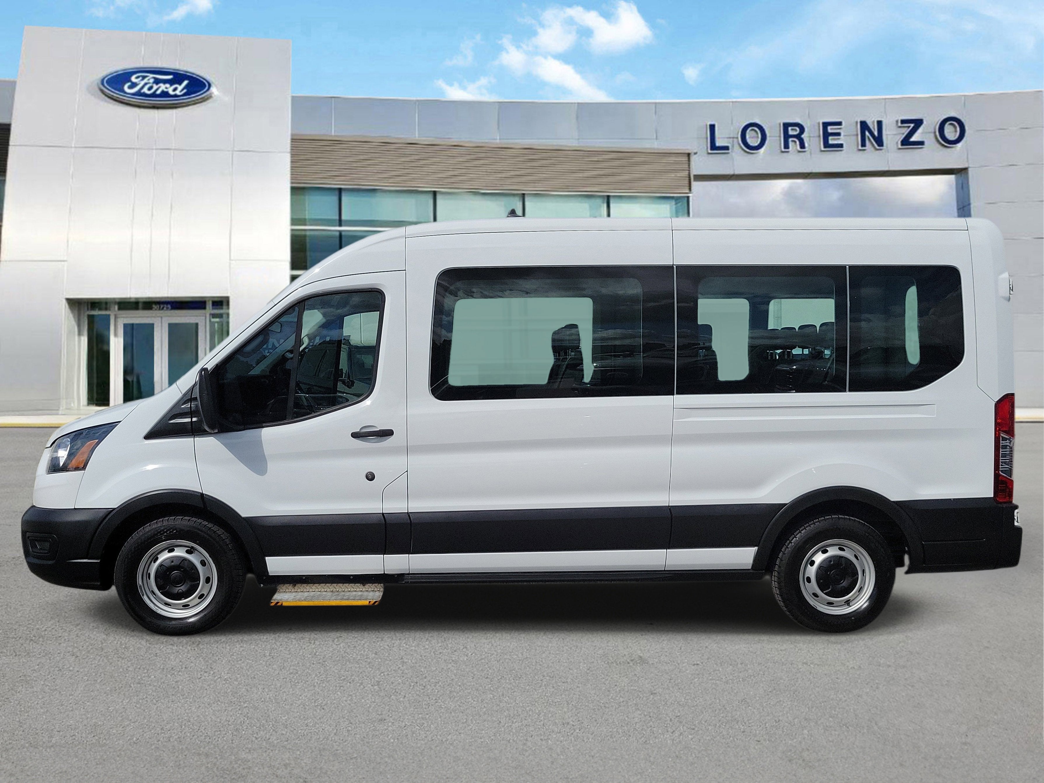 2022 Ford Transit Passenger Wagon XL