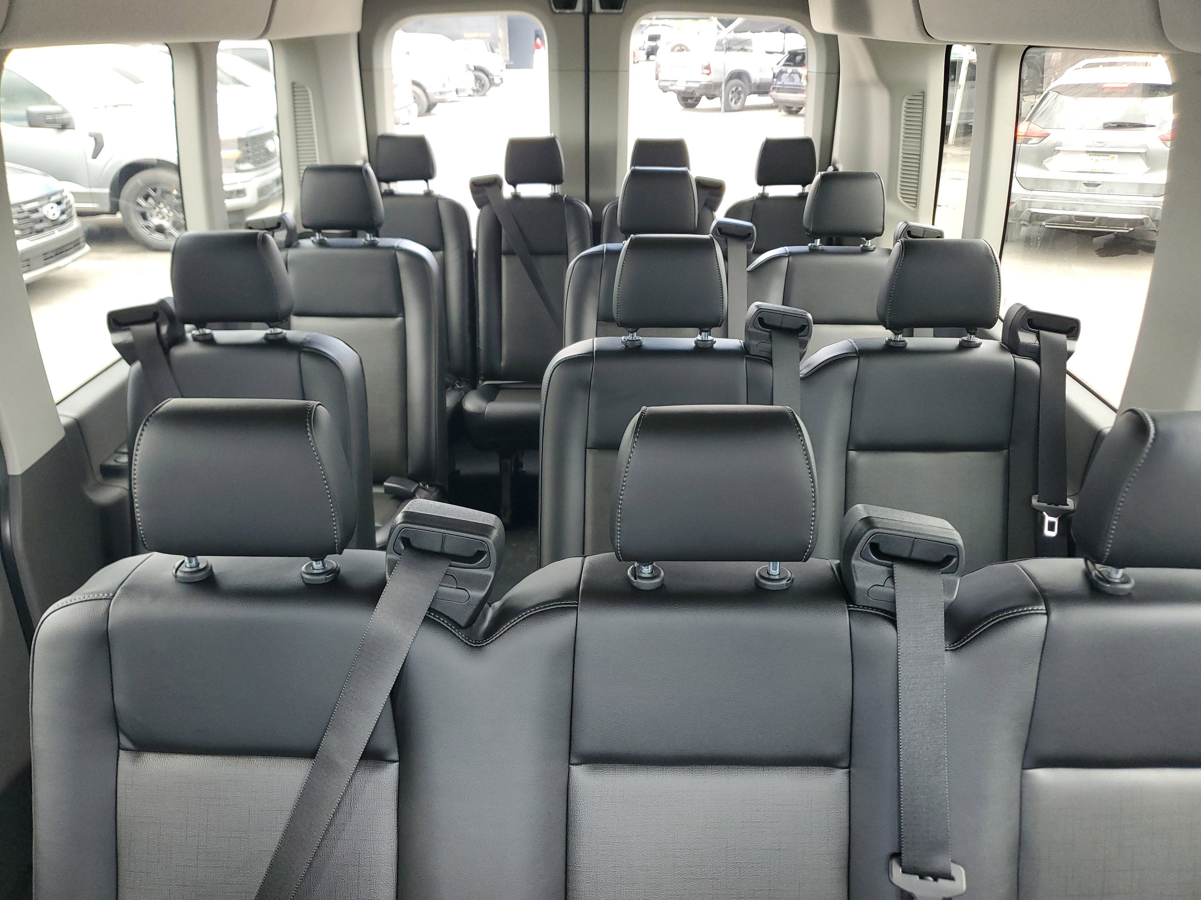 2026 Ford Transit Passenger Wagon XL
