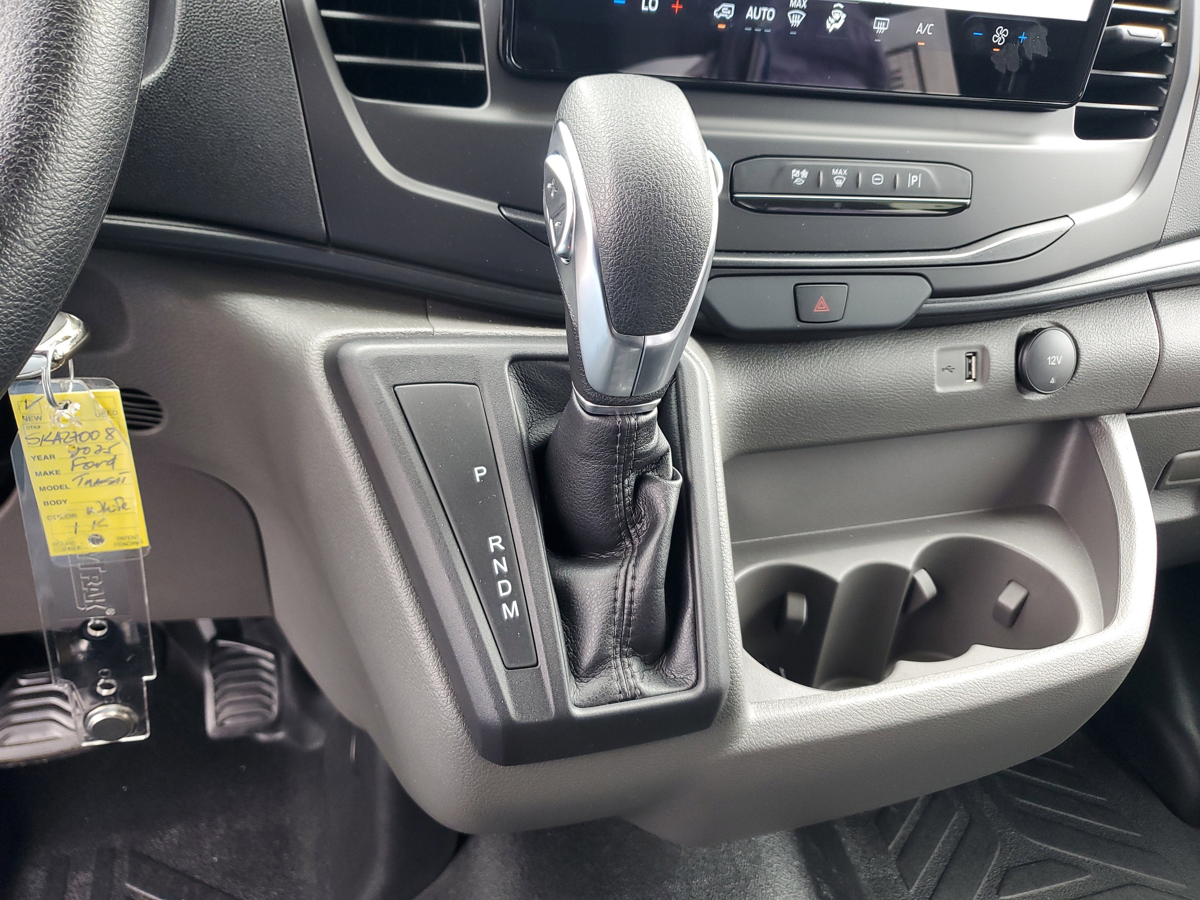 2025 Ford Transit Passenger Wagon Base