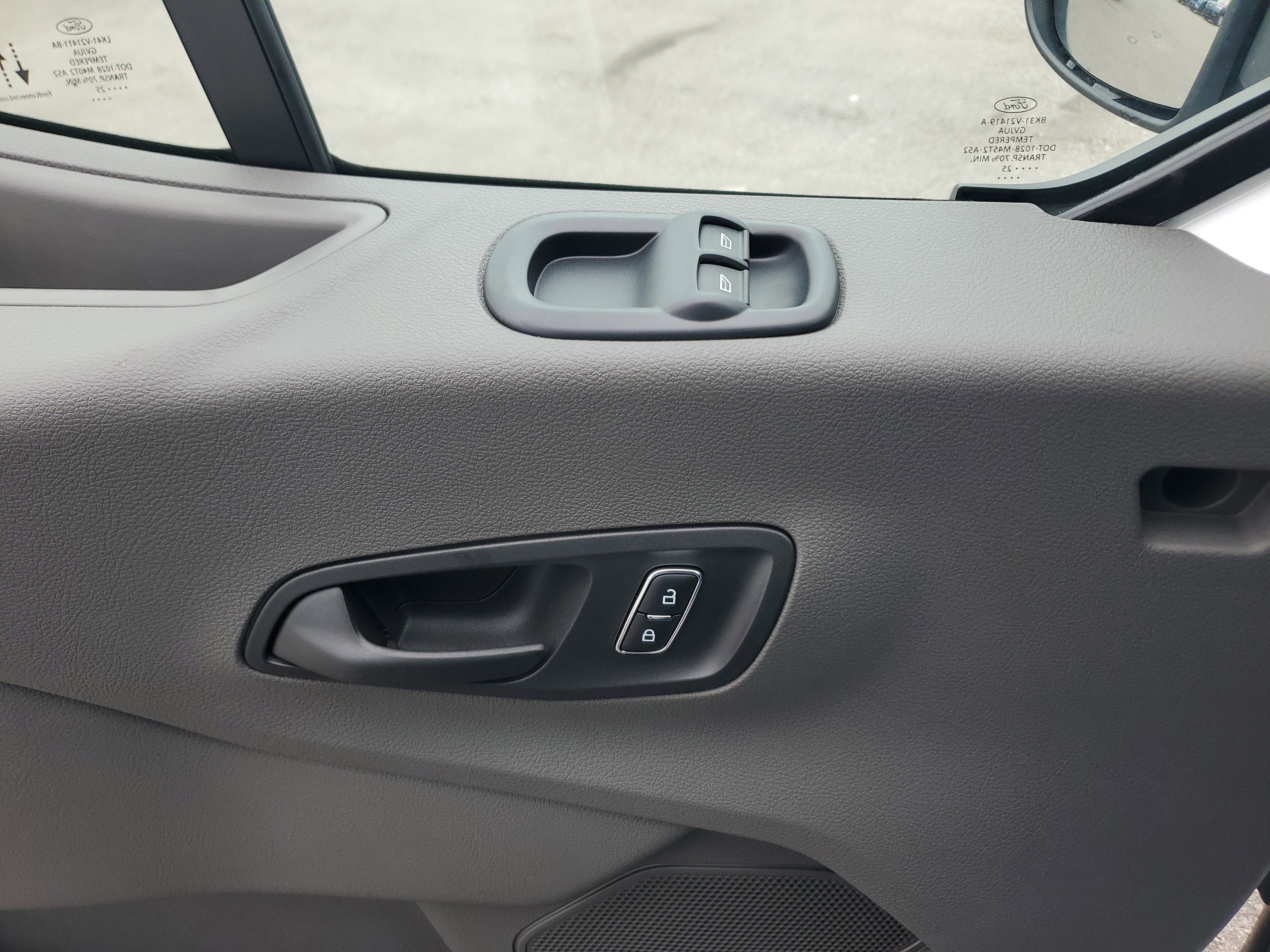 2025 Ford Transit Passenger Wagon Base