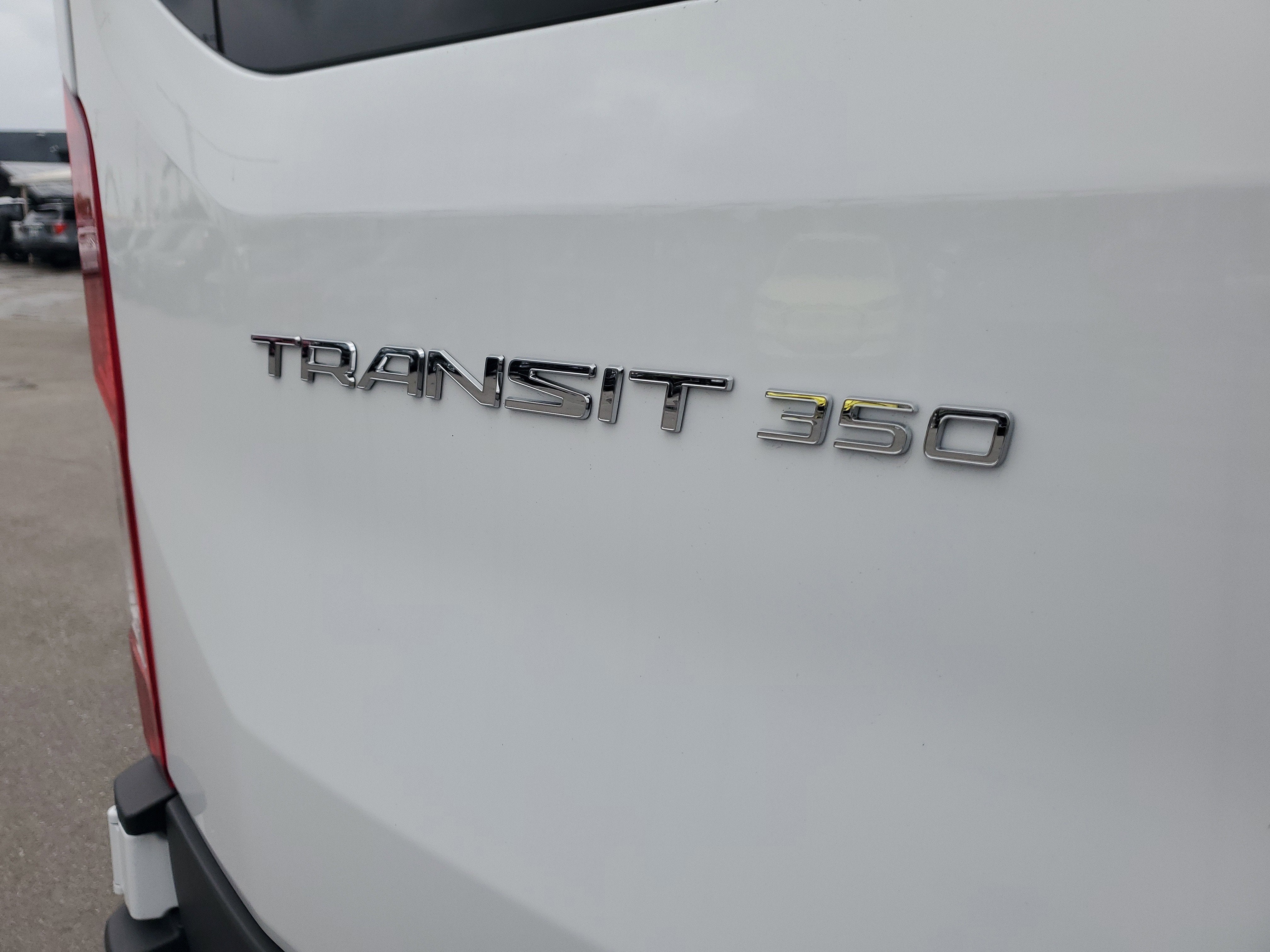 2025 Ford Transit Passenger Wagon Base