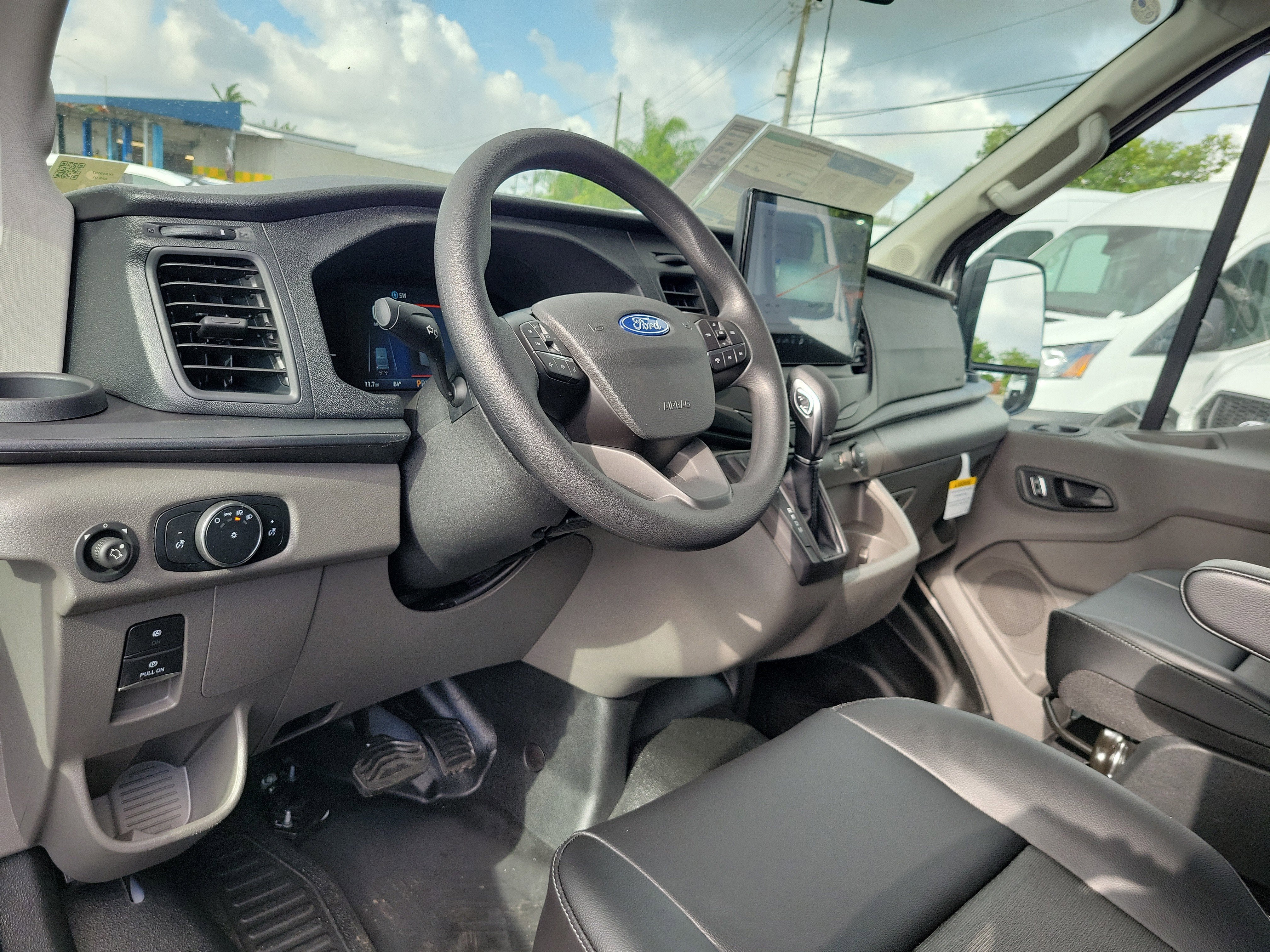 2026 Ford Transit Passenger Wagon XL