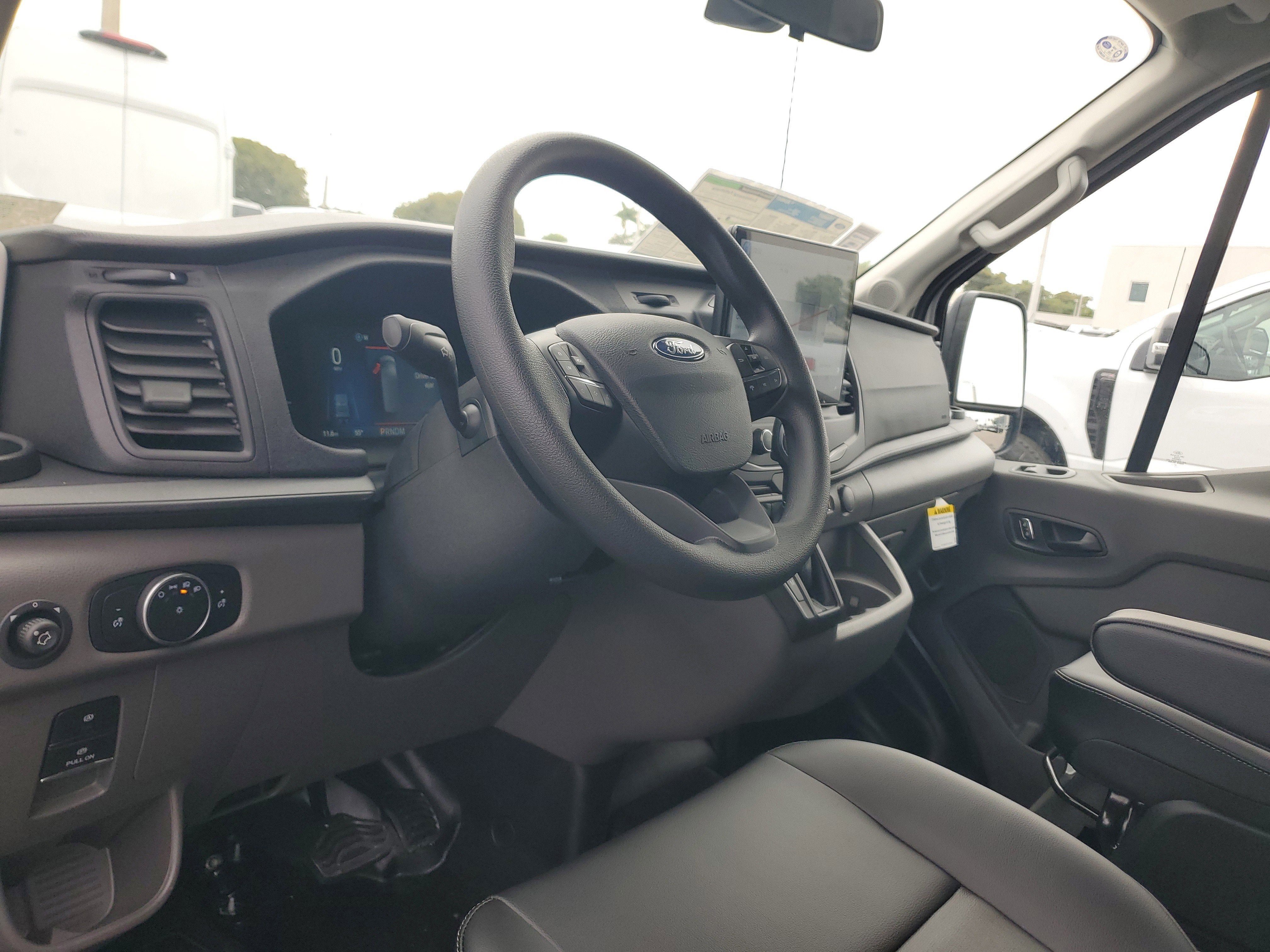 2026 Ford Transit Passenger Wagon XL