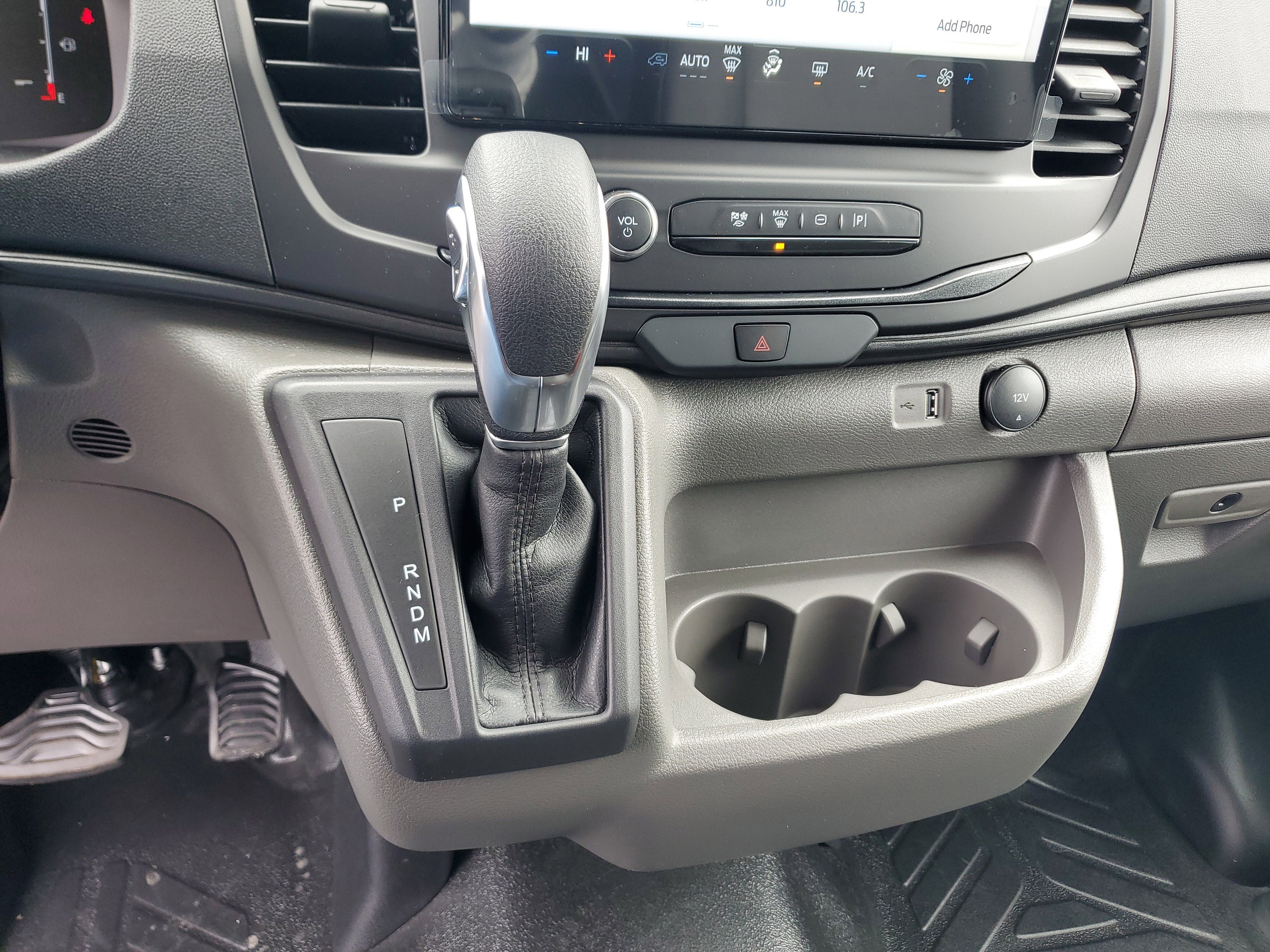 2026 Ford Transit Passenger Wagon XL