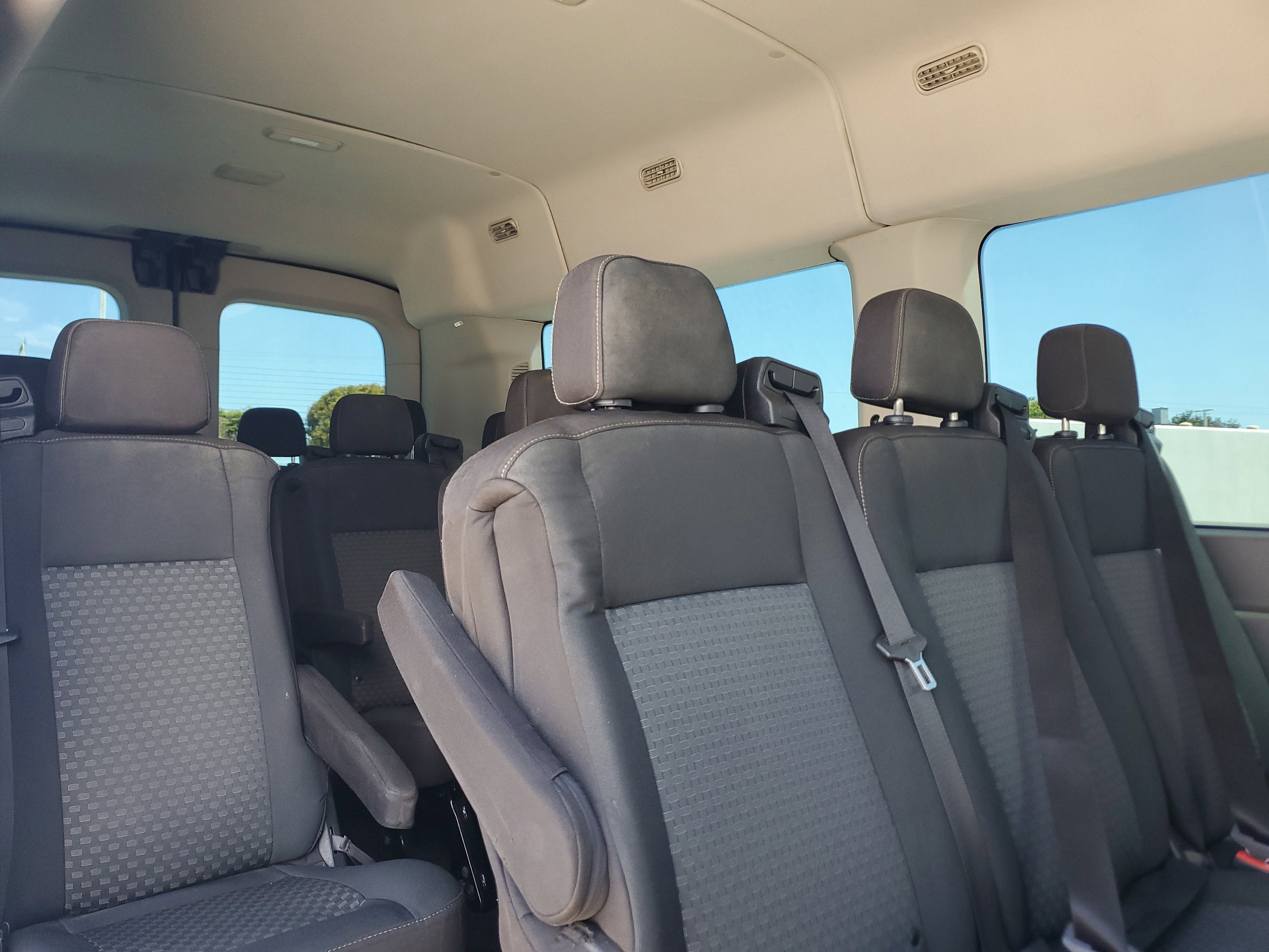2021 Ford Transit Passenger Wagon XLT