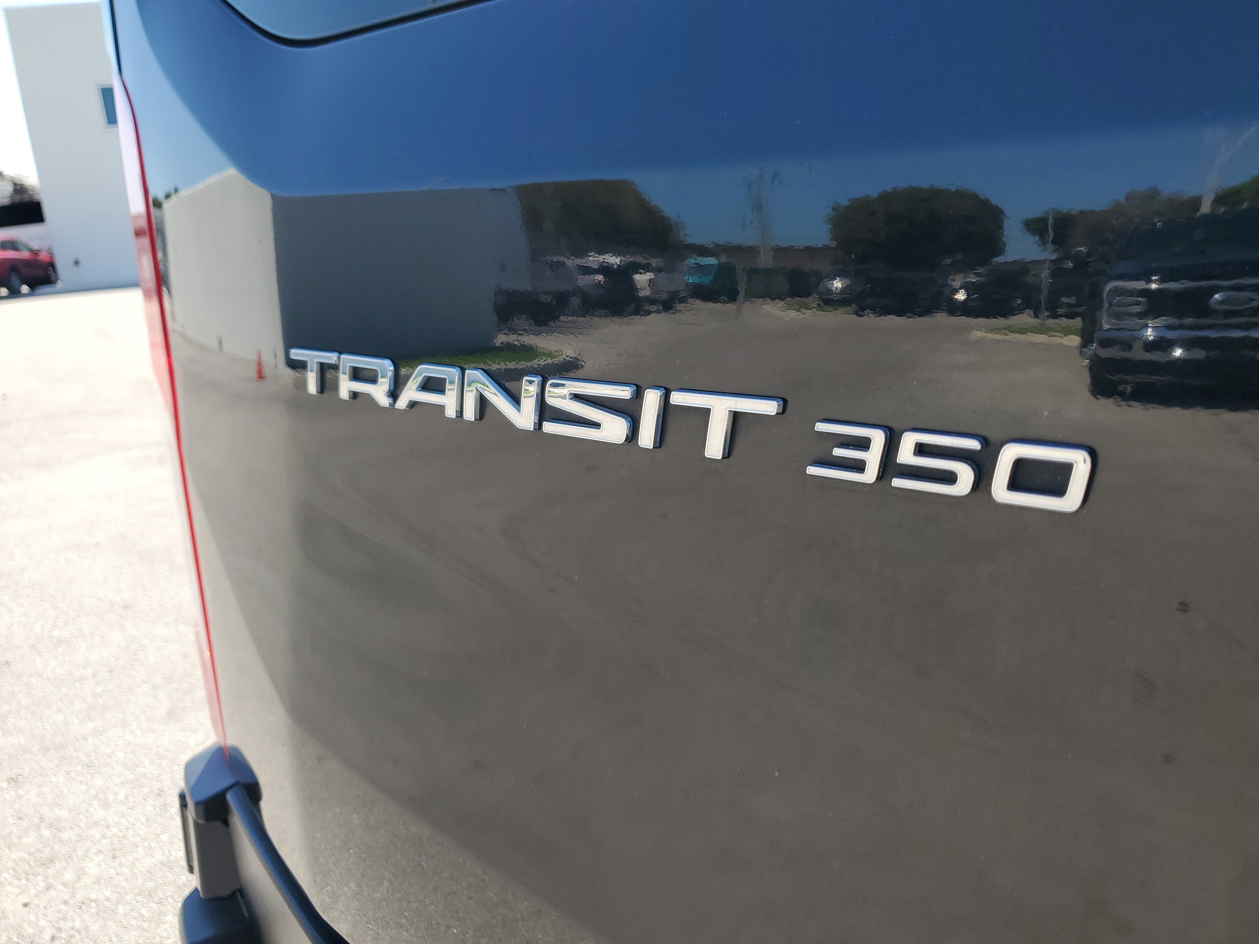 2021 Ford Transit Passenger Wagon XLT