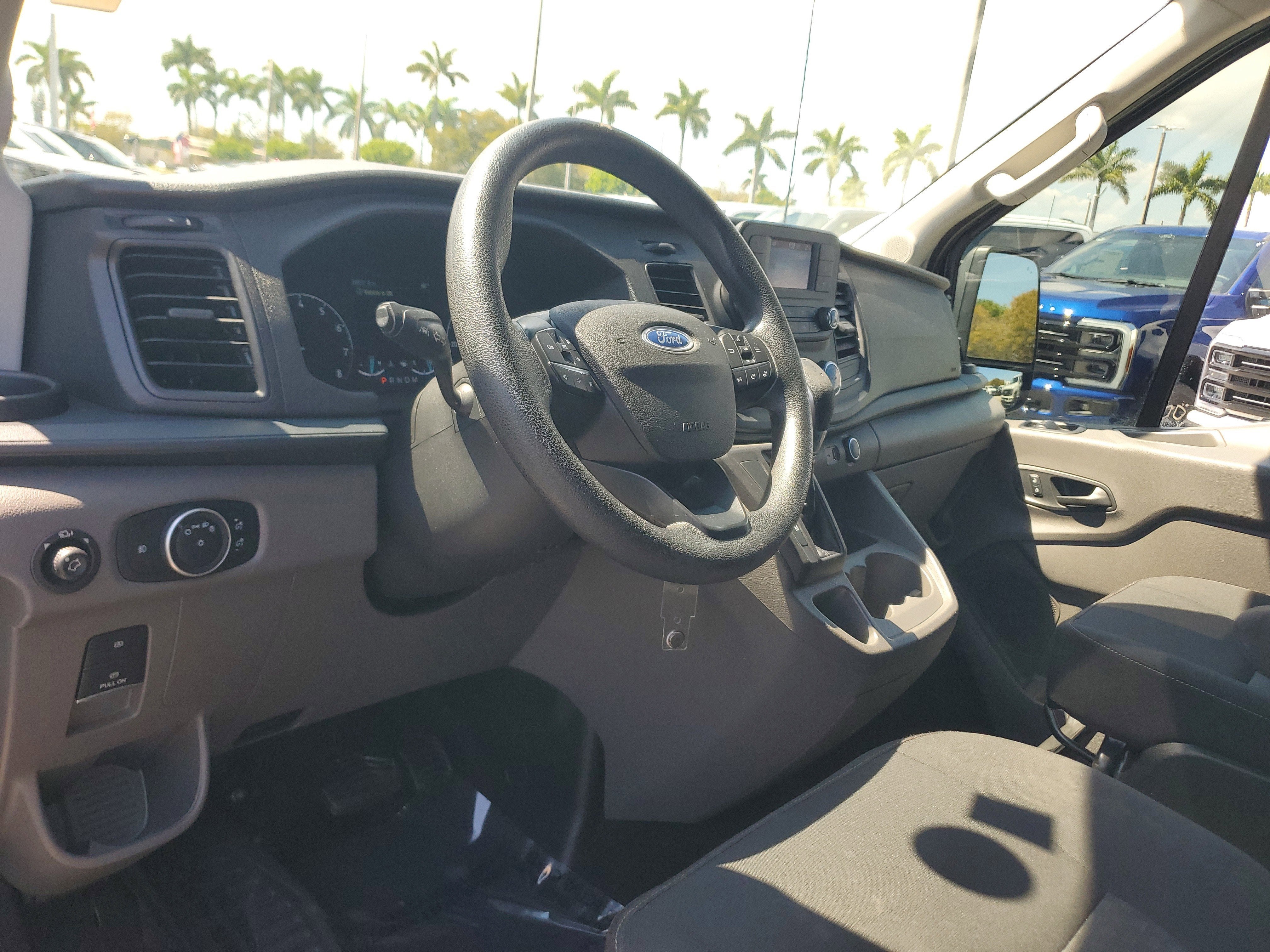 2021 Ford Transit Passenger Wagon XLT