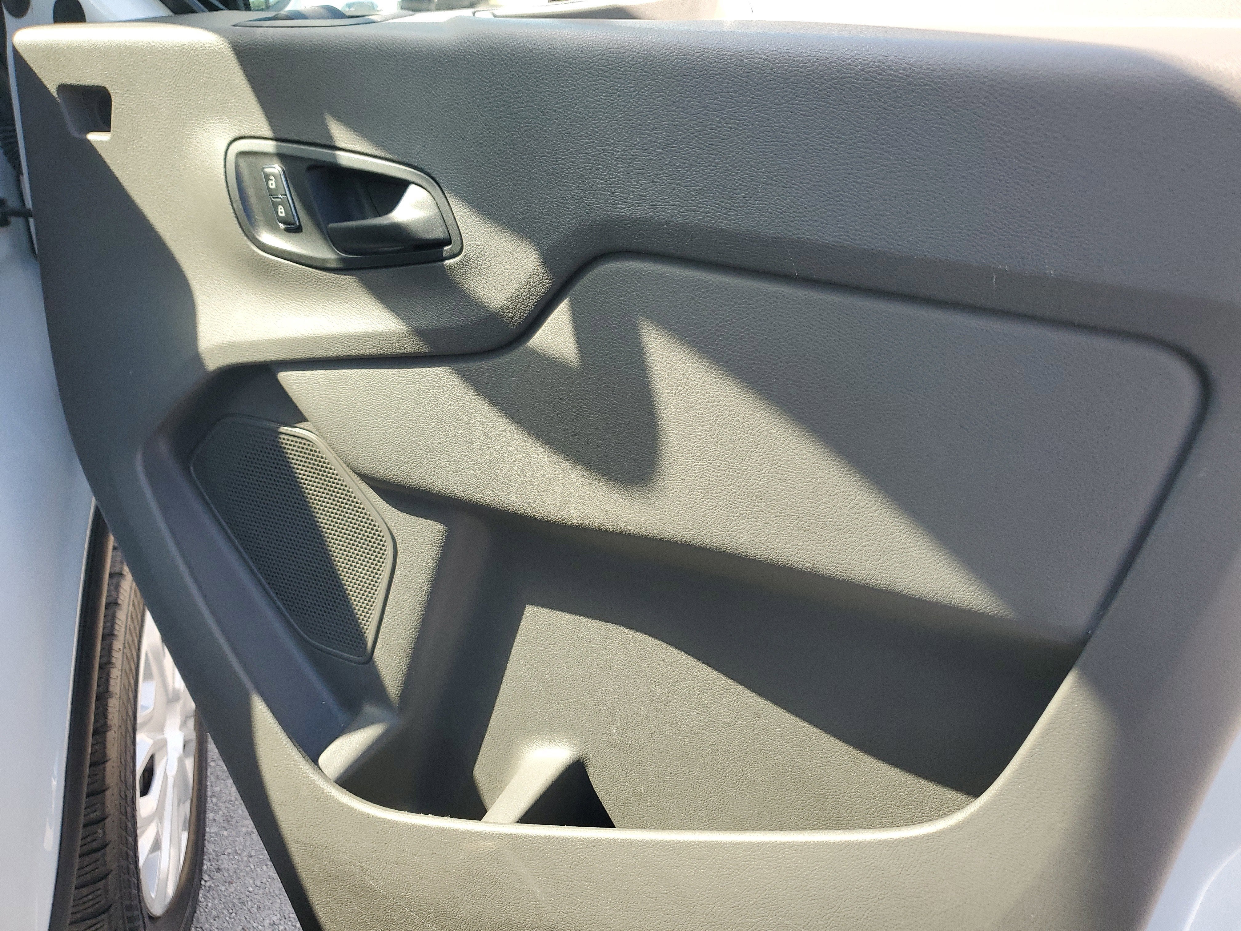 2024 Ford Transit Passenger Wagon XLT