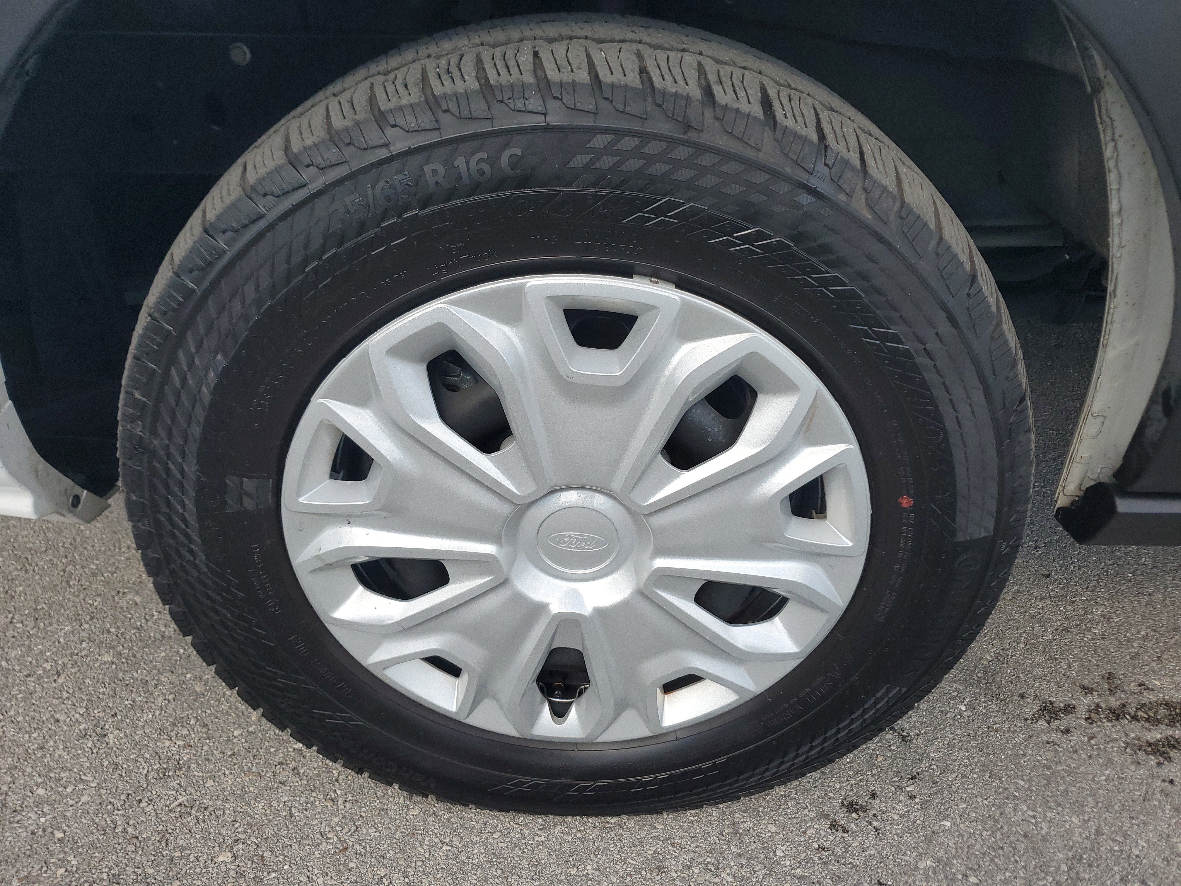 2024 Ford Transit Passenger Wagon XLT