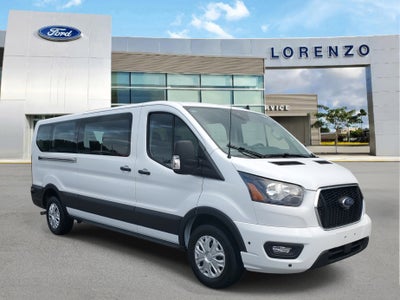 2024 Ford Transit Passenger Wagon XLT