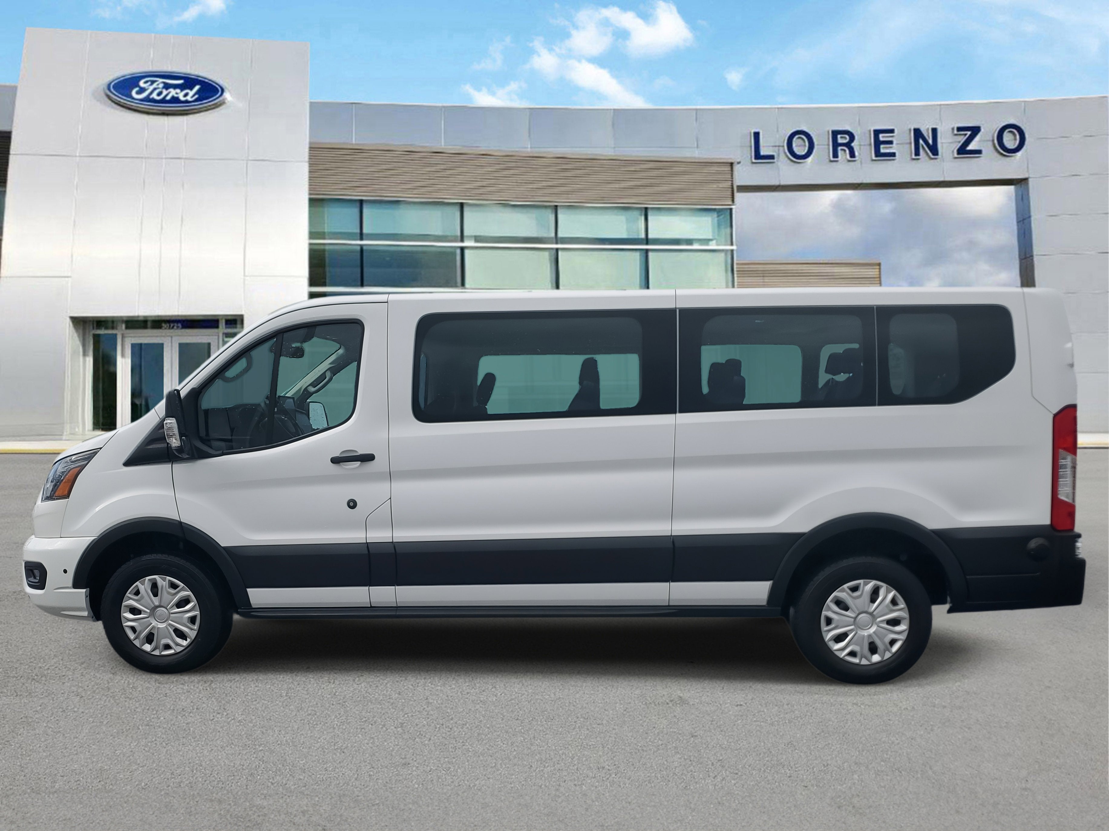 2024 Ford Transit Passenger Wagon XLT