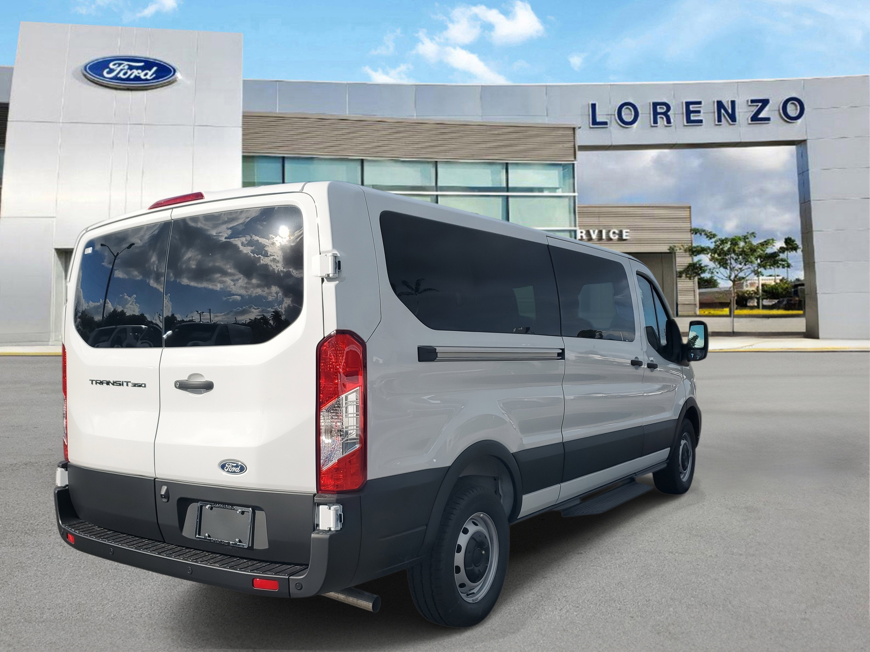 2026 Ford Transit Passenger Wagon XL