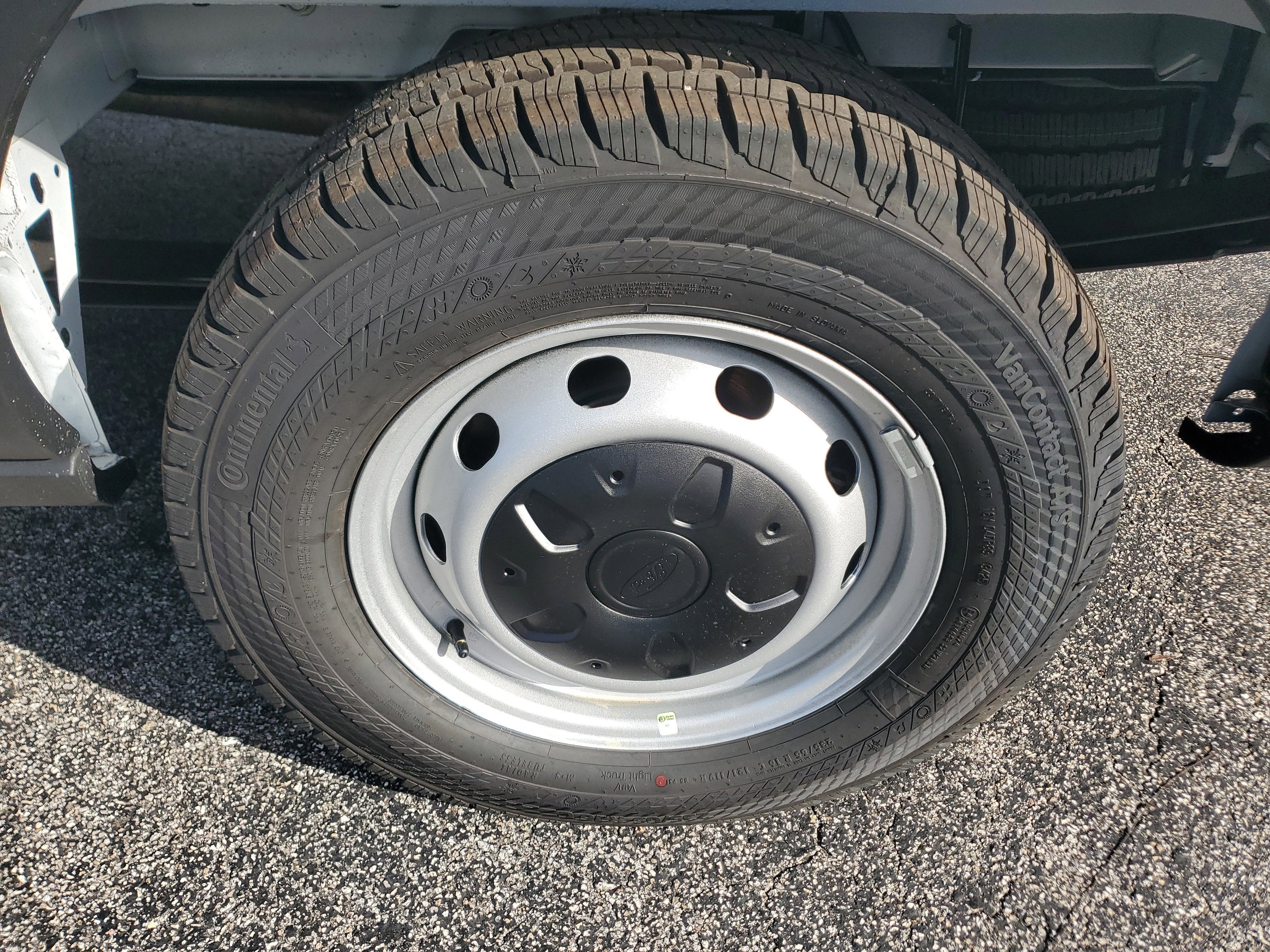 2026 Ford Transit Passenger Wagon XL