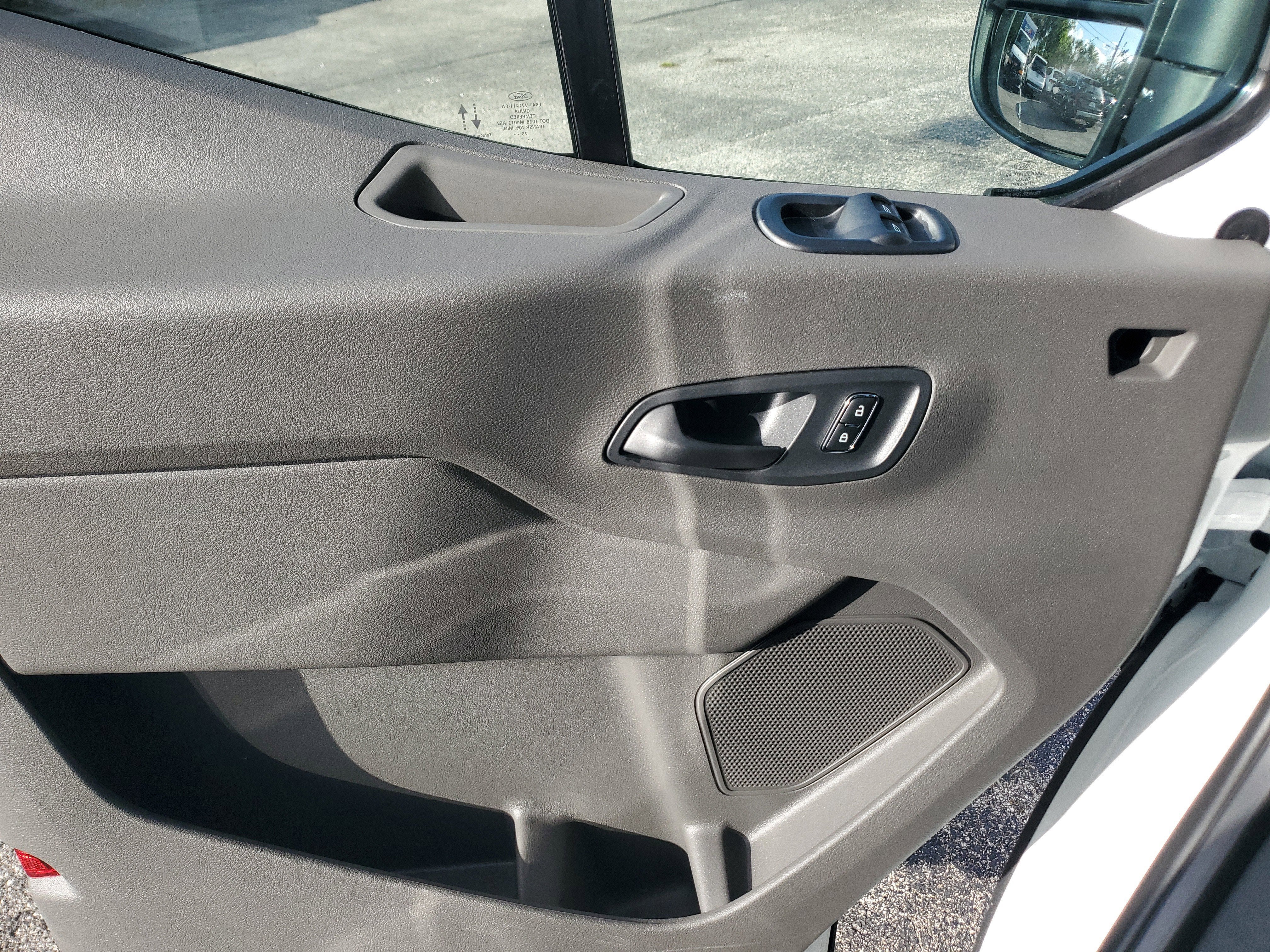 2026 Ford Transit Passenger Wagon XL