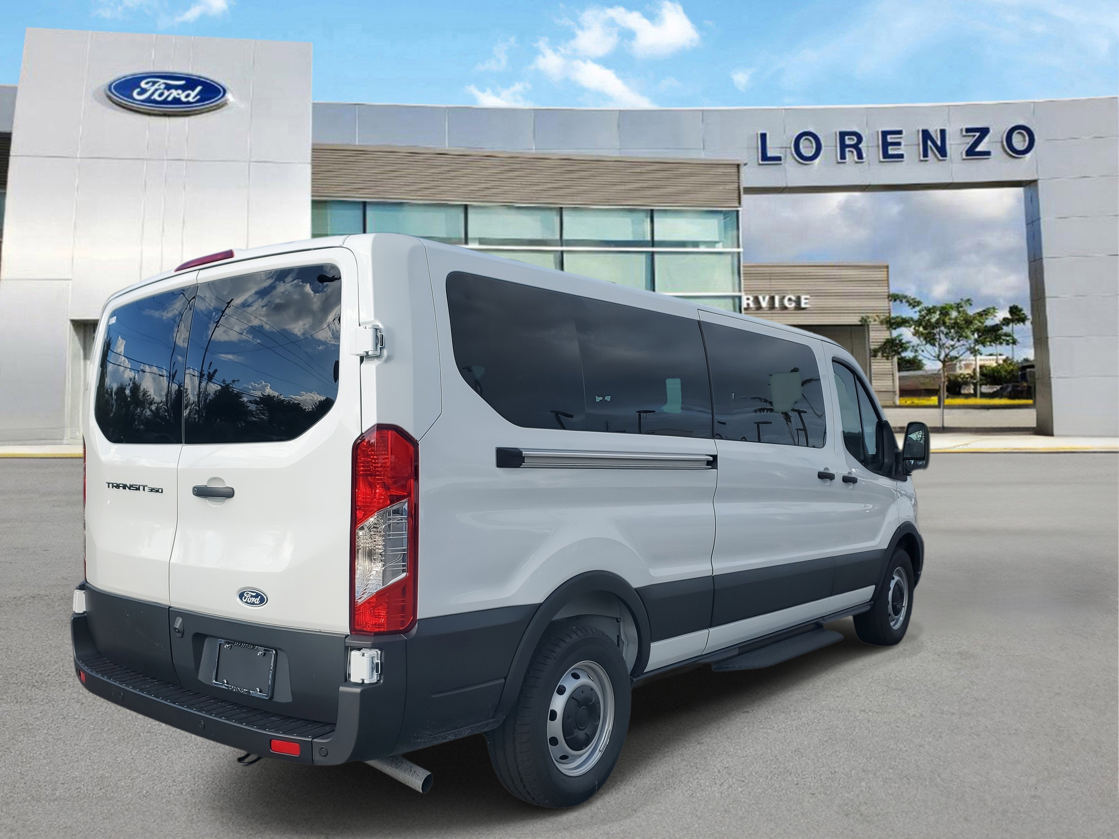 2026 Ford Transit Passenger Wagon XL