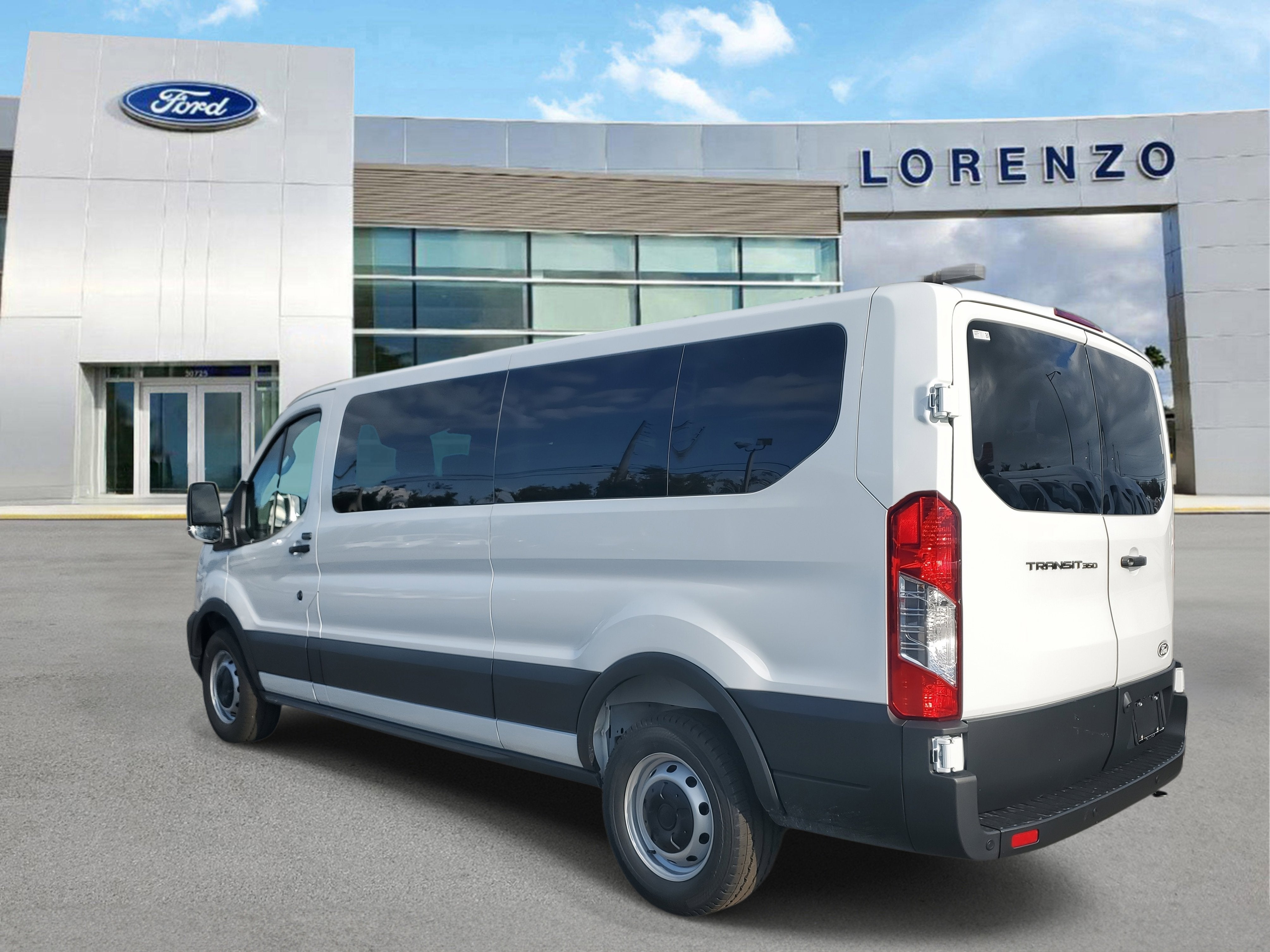 2026 Ford Transit Passenger Wagon XL