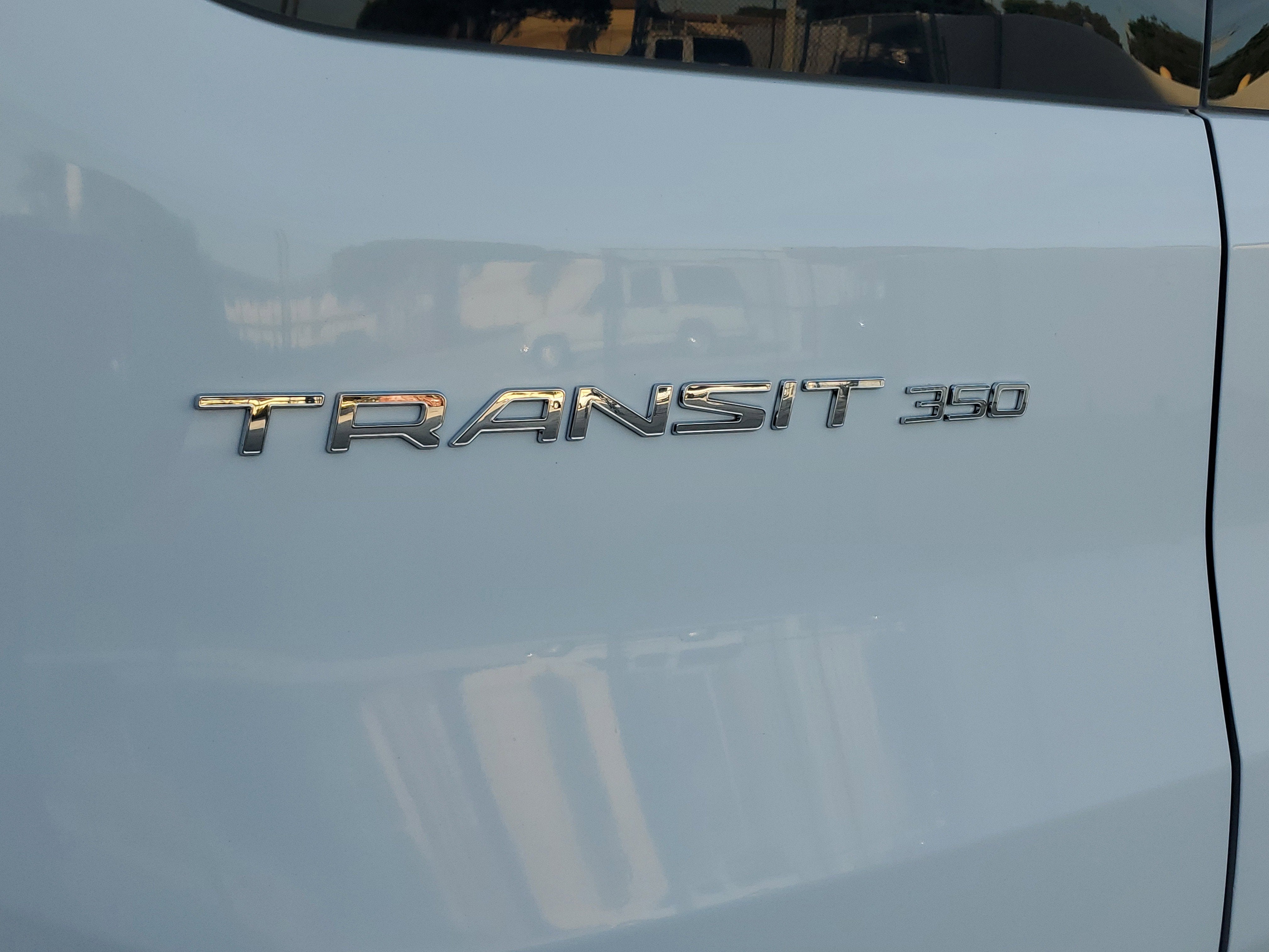 2023 Ford Transit Passenger Wagon XLT