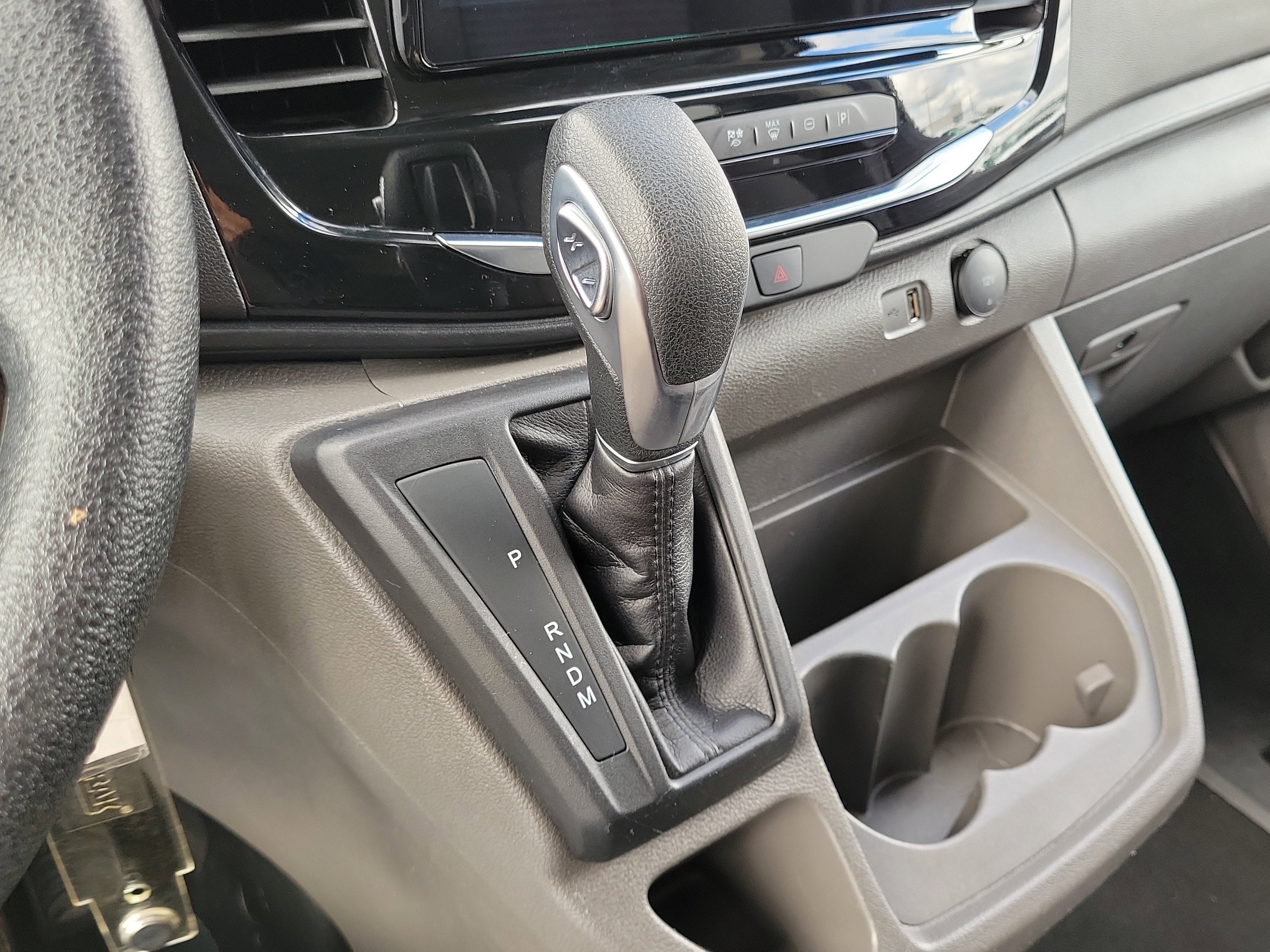 2023 Ford Transit Passenger Wagon XLT