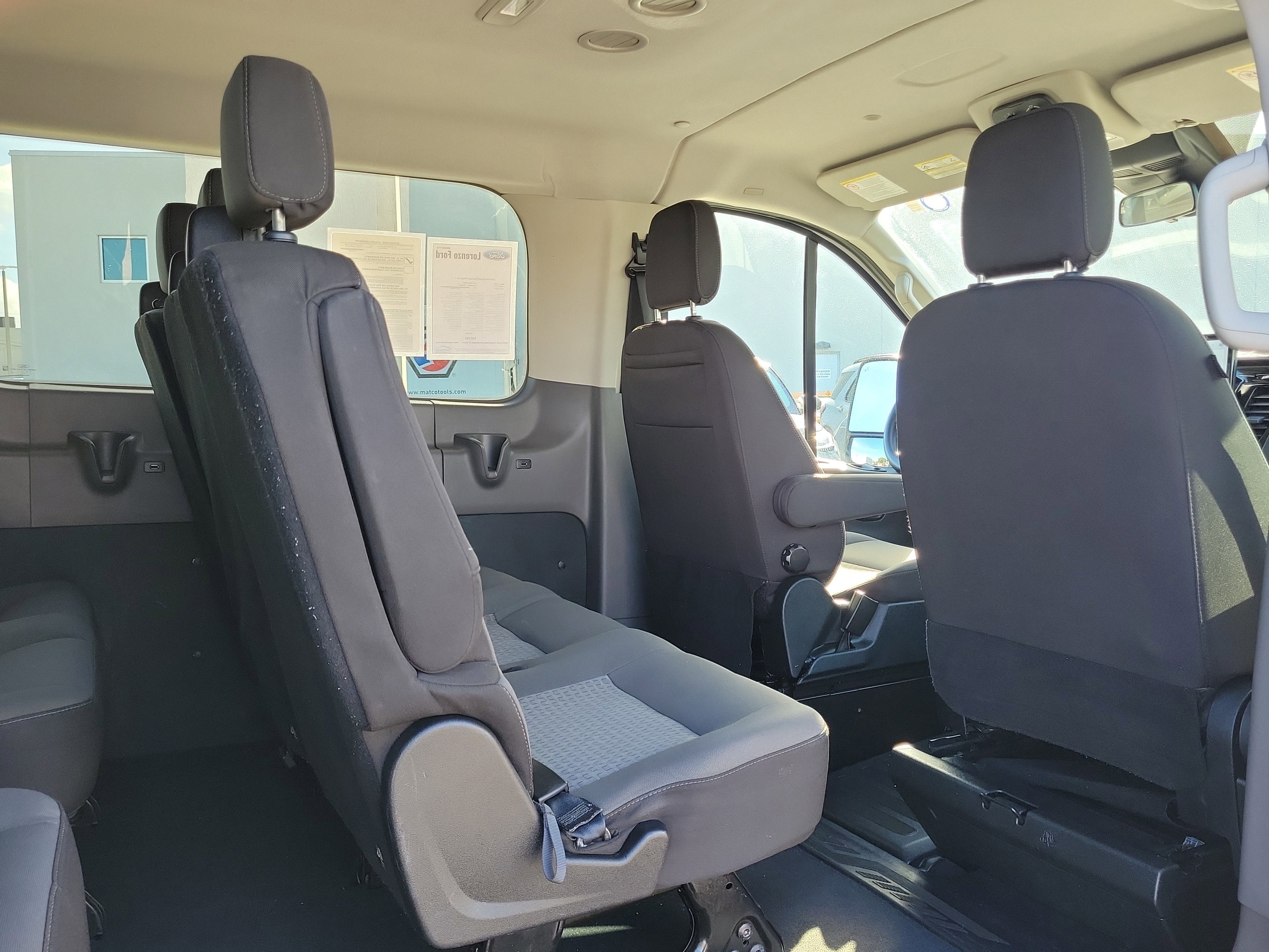 2023 Ford Transit Passenger Wagon XLT