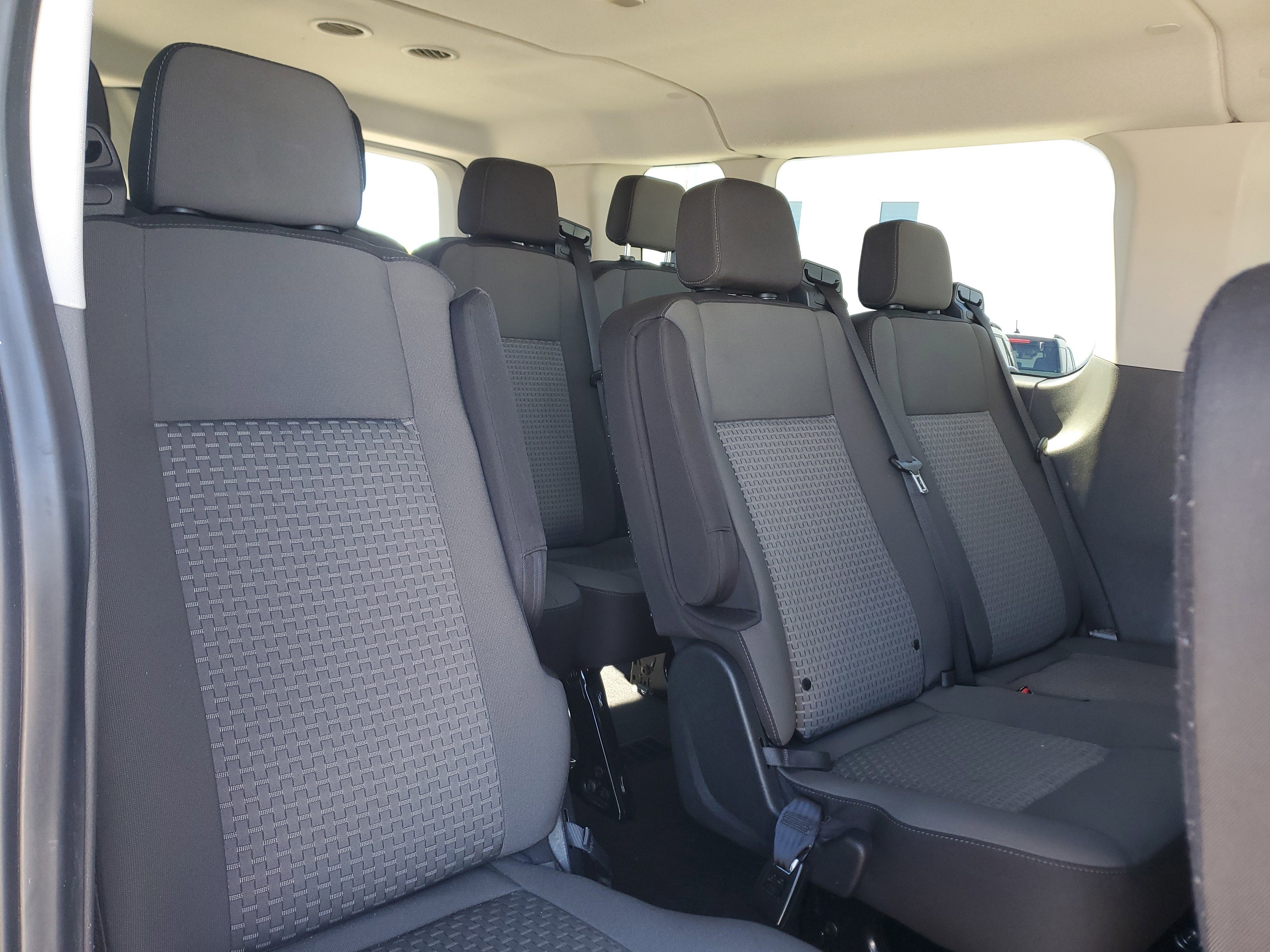 2024 Ford Transit Passenger Wagon XLT