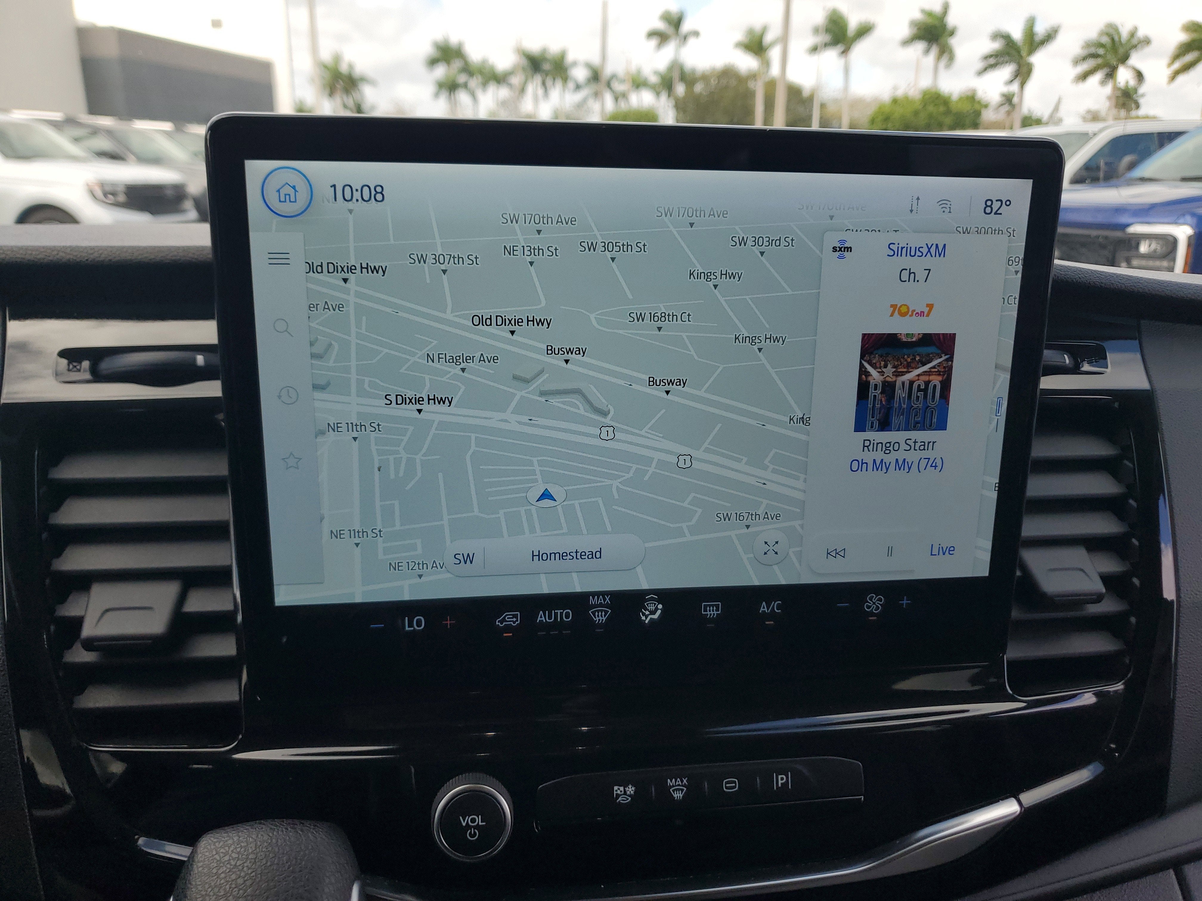 2024 Ford Transit Passenger Wagon XLT