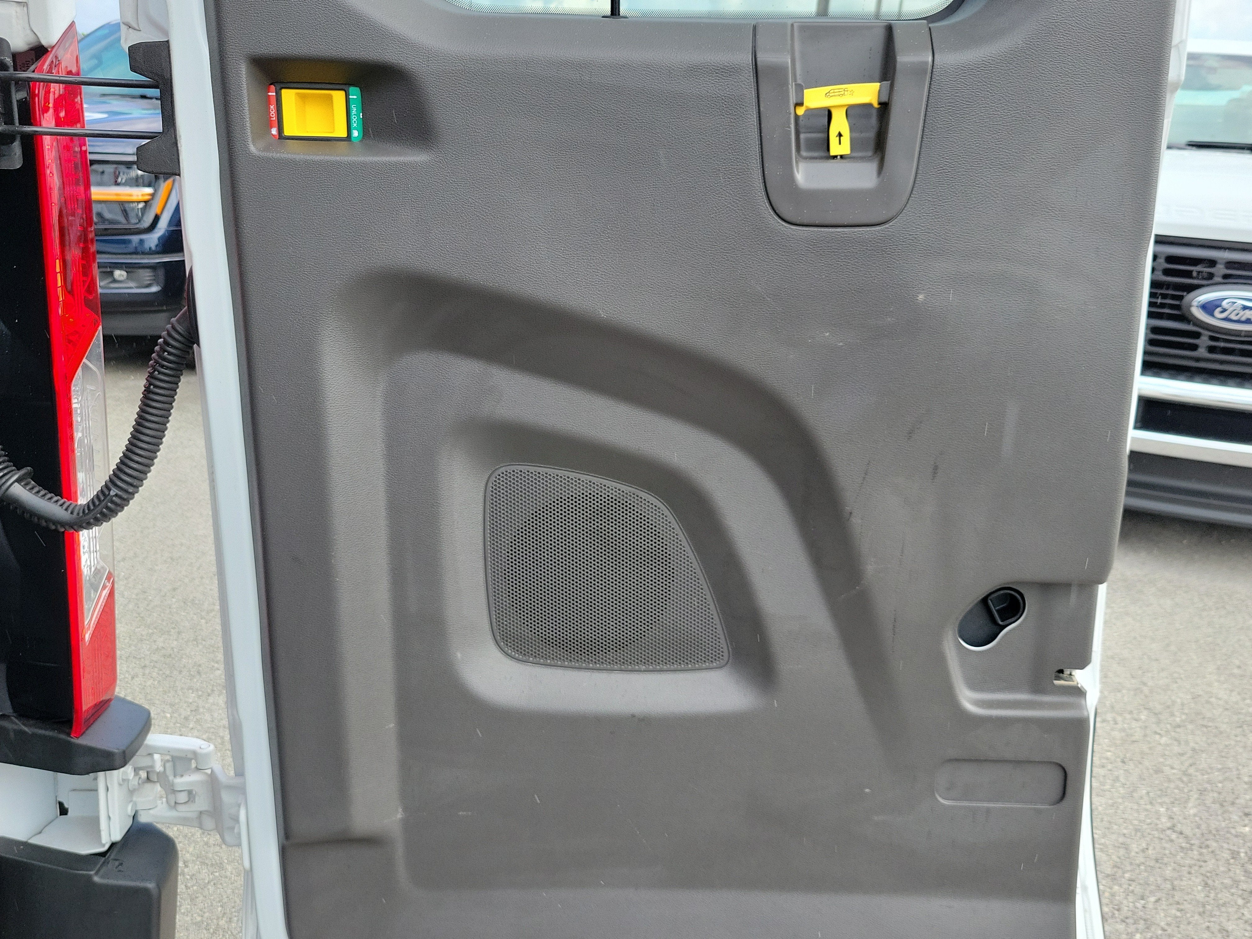 2024 Ford Transit Passenger Wagon XLT