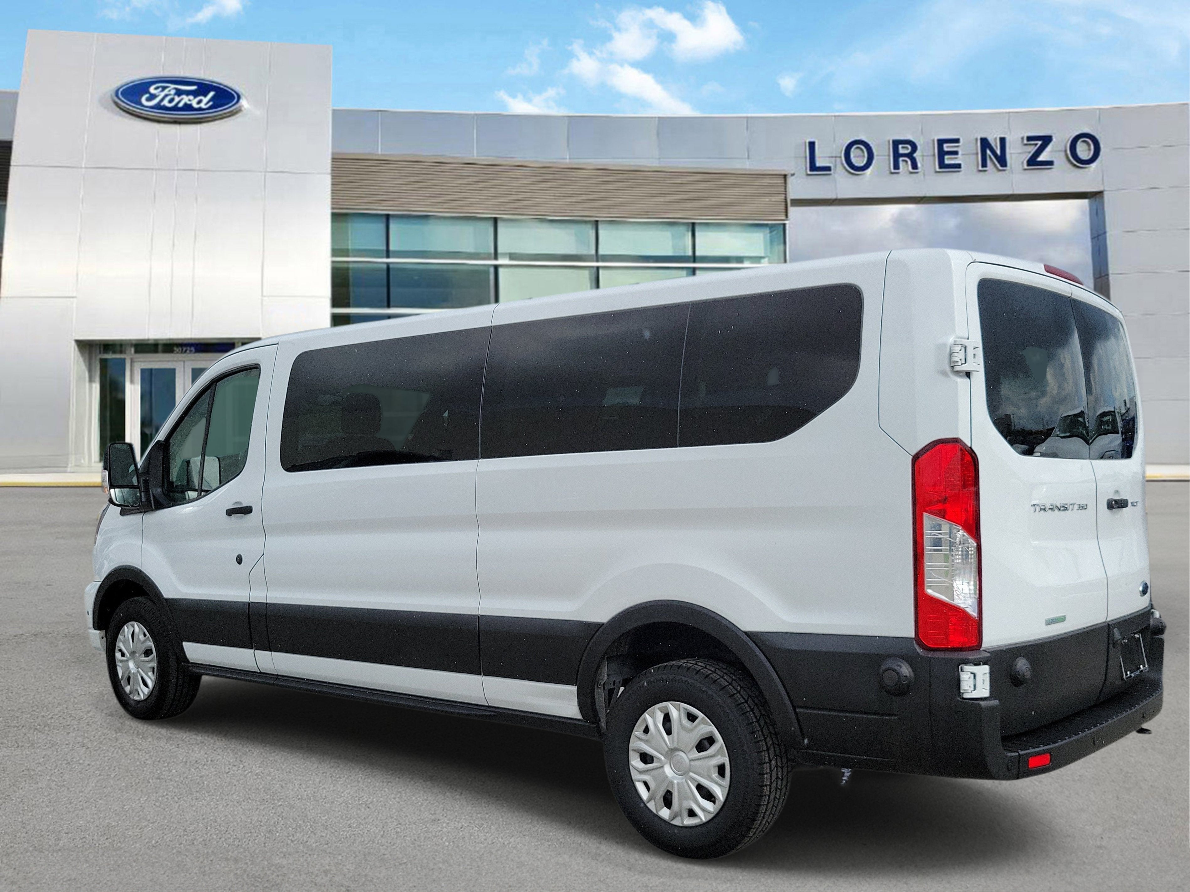 2024 Ford Transit Passenger Wagon XLT