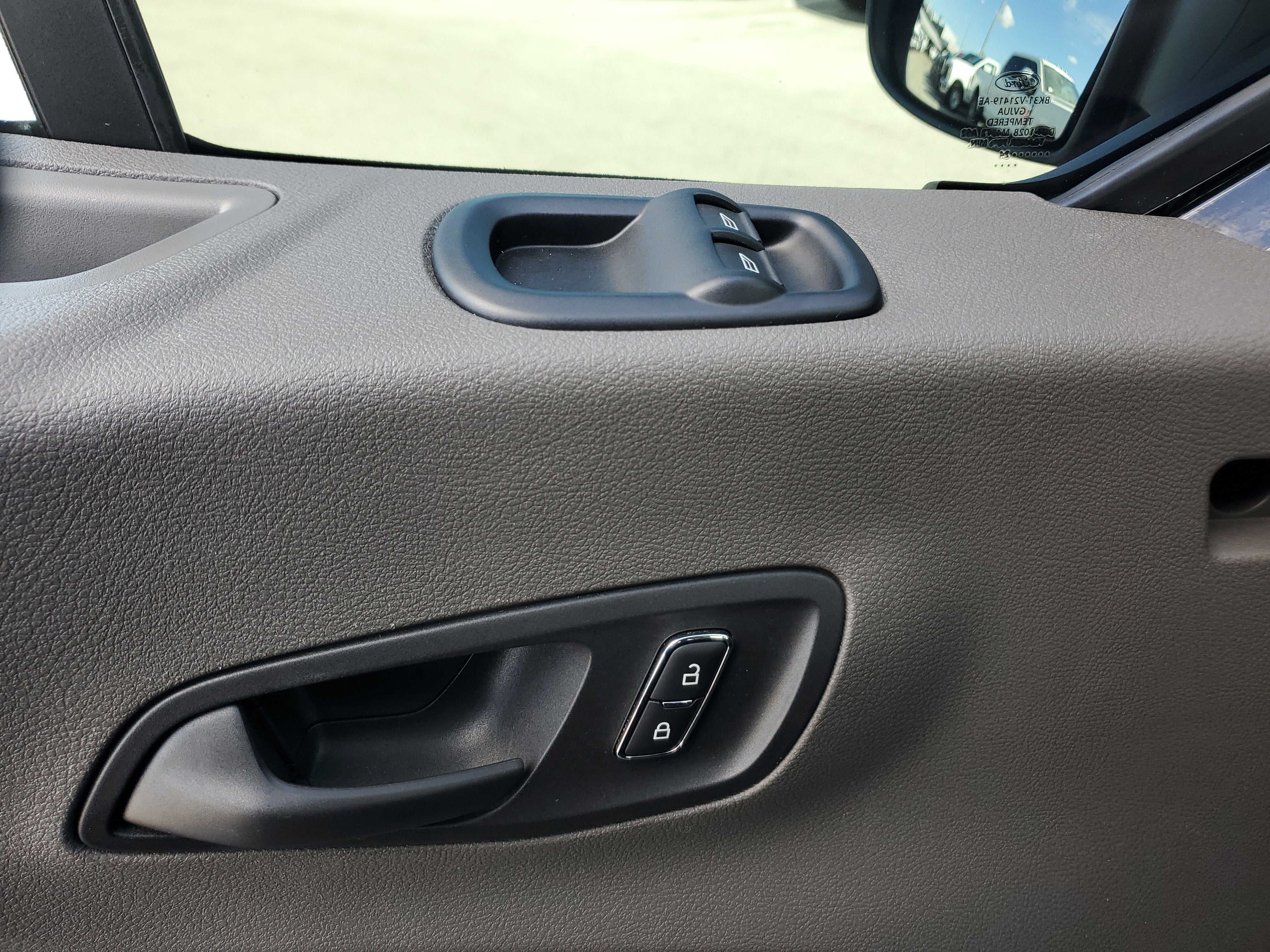 2024 Ford Transit Passenger Wagon XLT