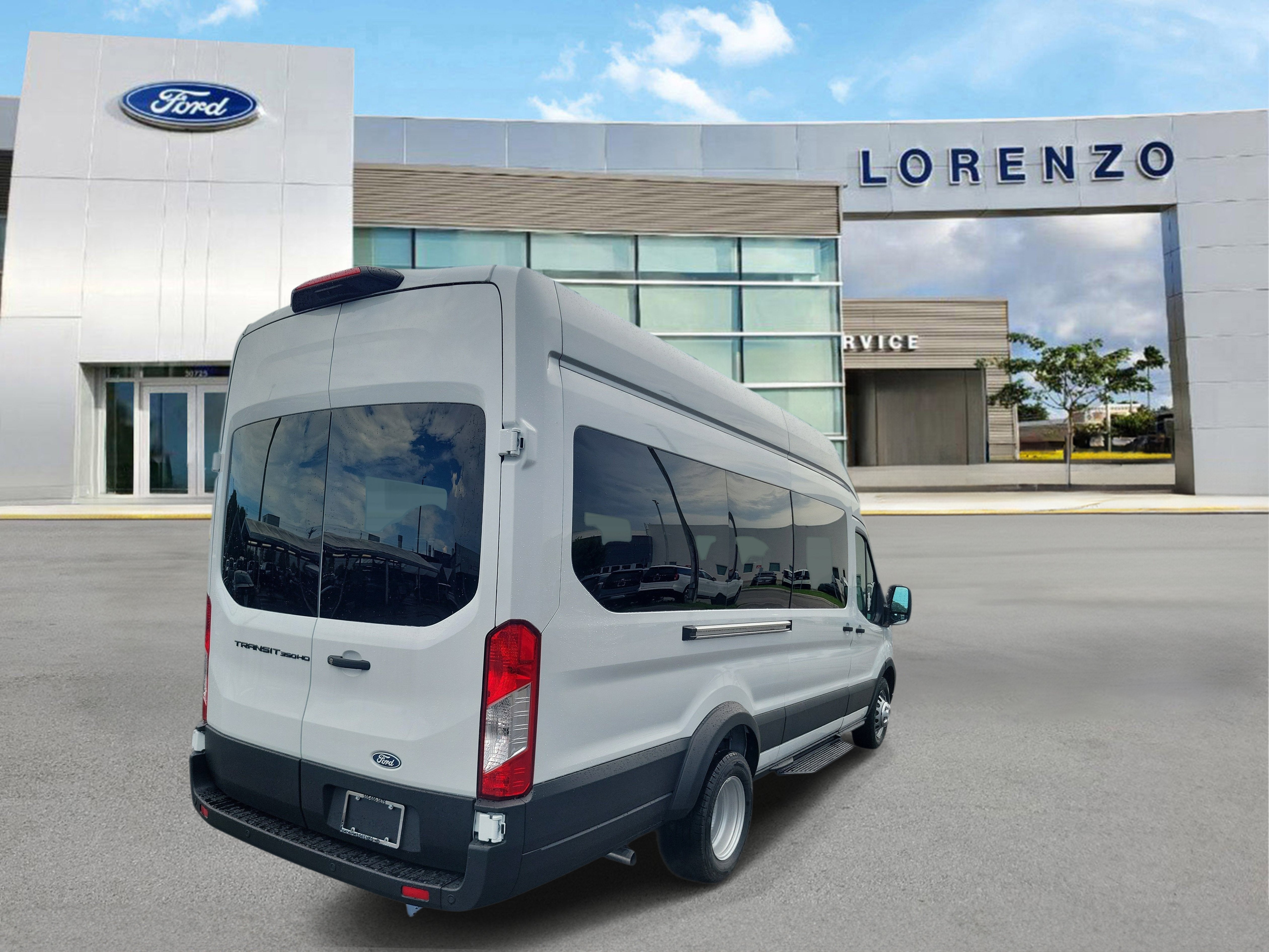 2026 Ford Transit Passenger Wagon XL