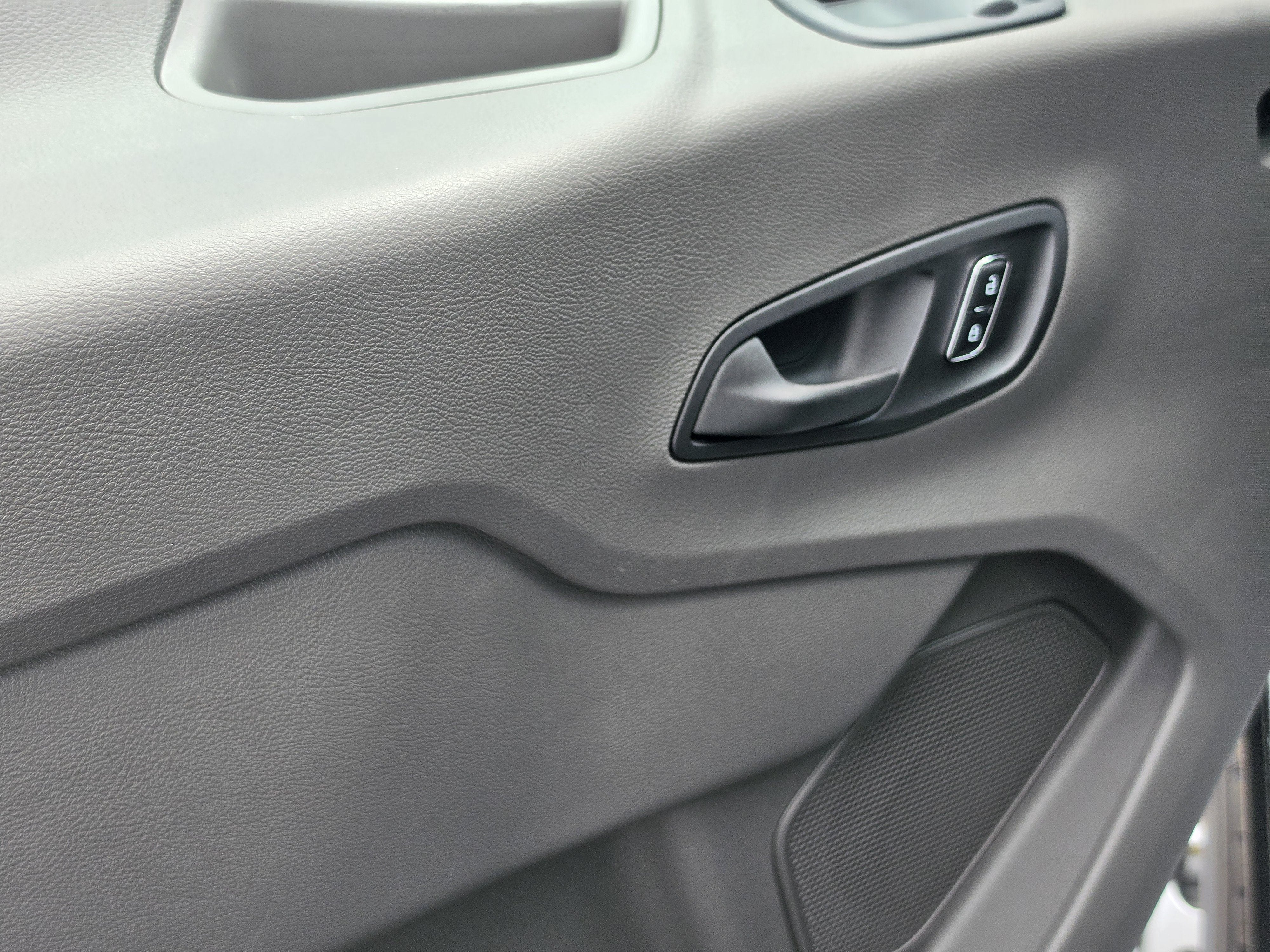 2027 Ford Transit Passenger Wagon XL