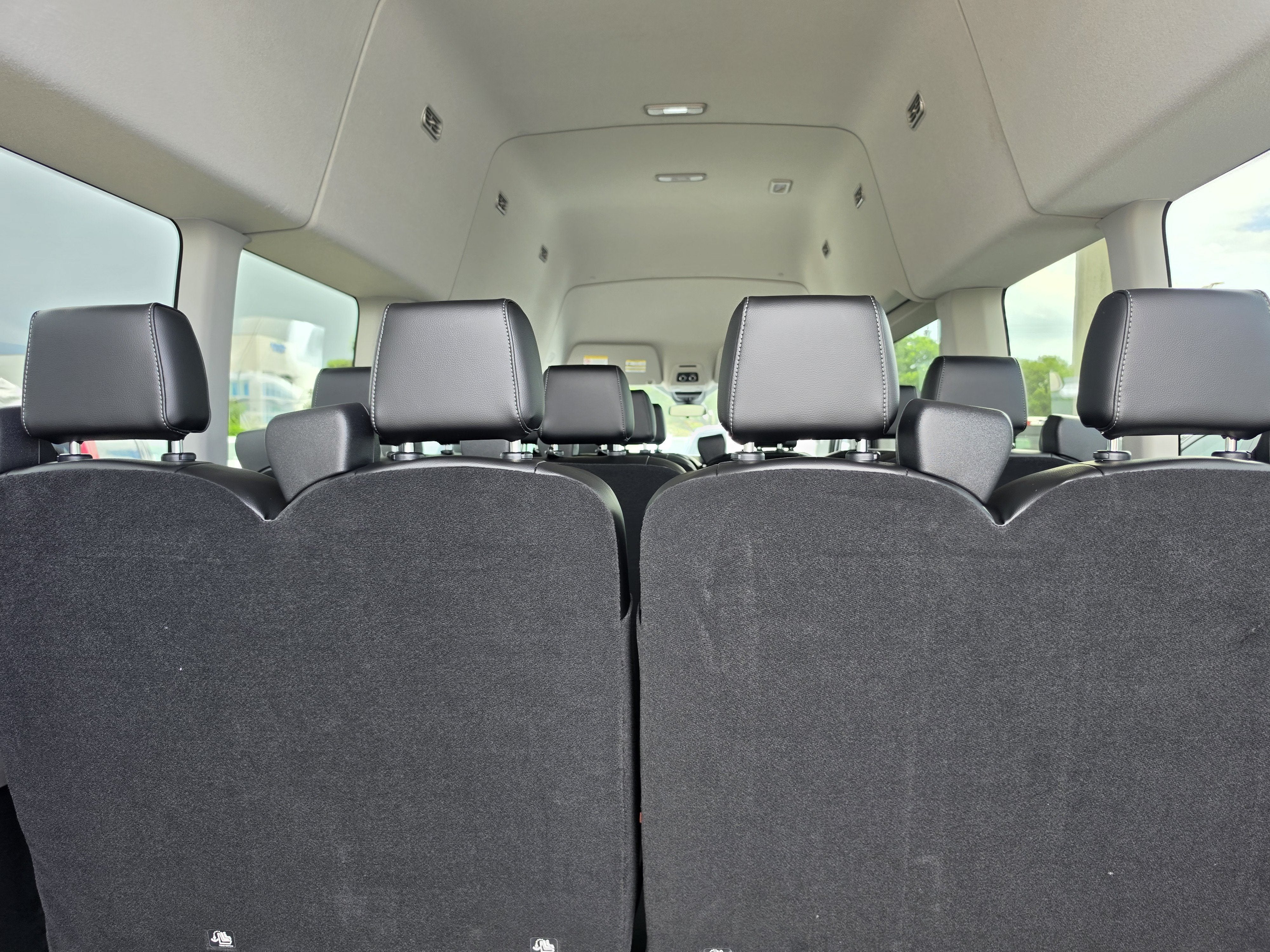 2027 Ford Transit Passenger Wagon XL