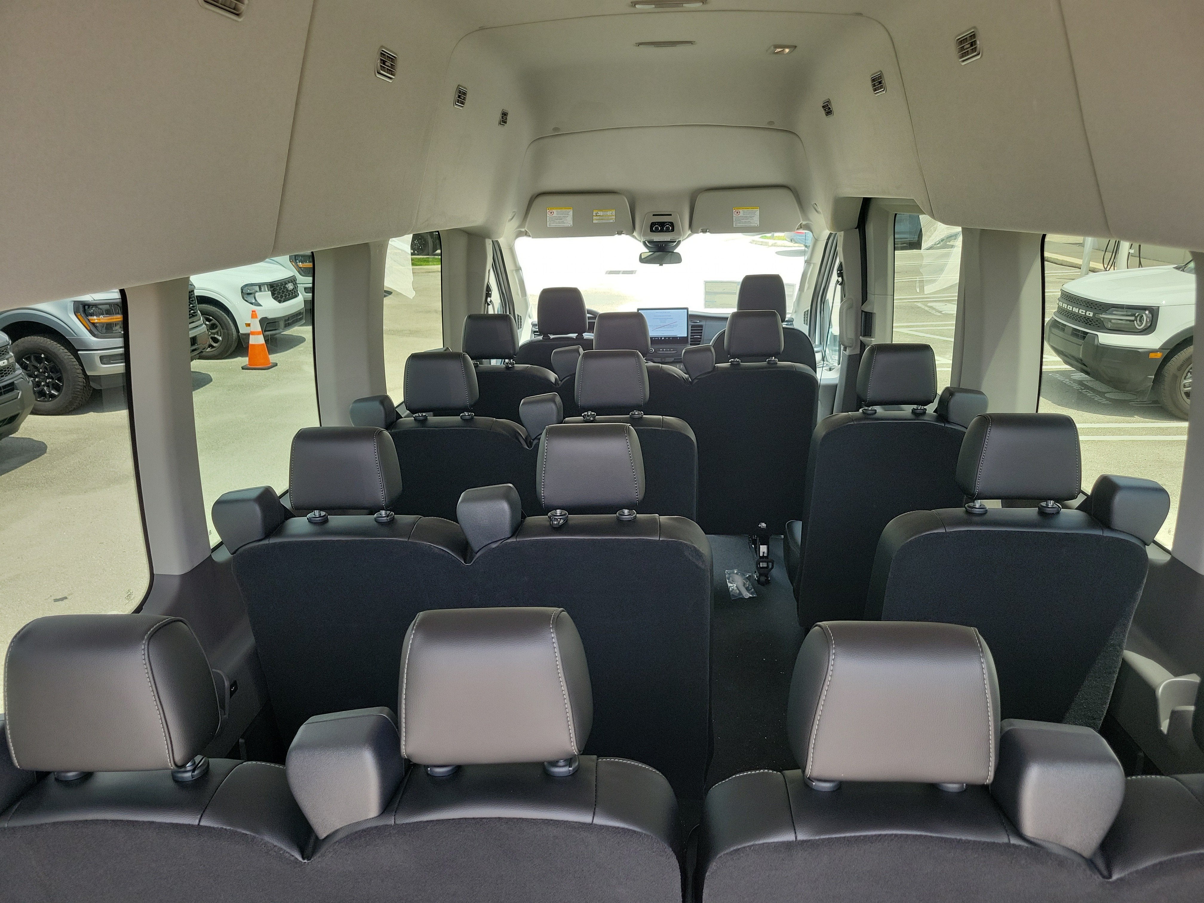 2026 Ford Transit Passenger Wagon XL