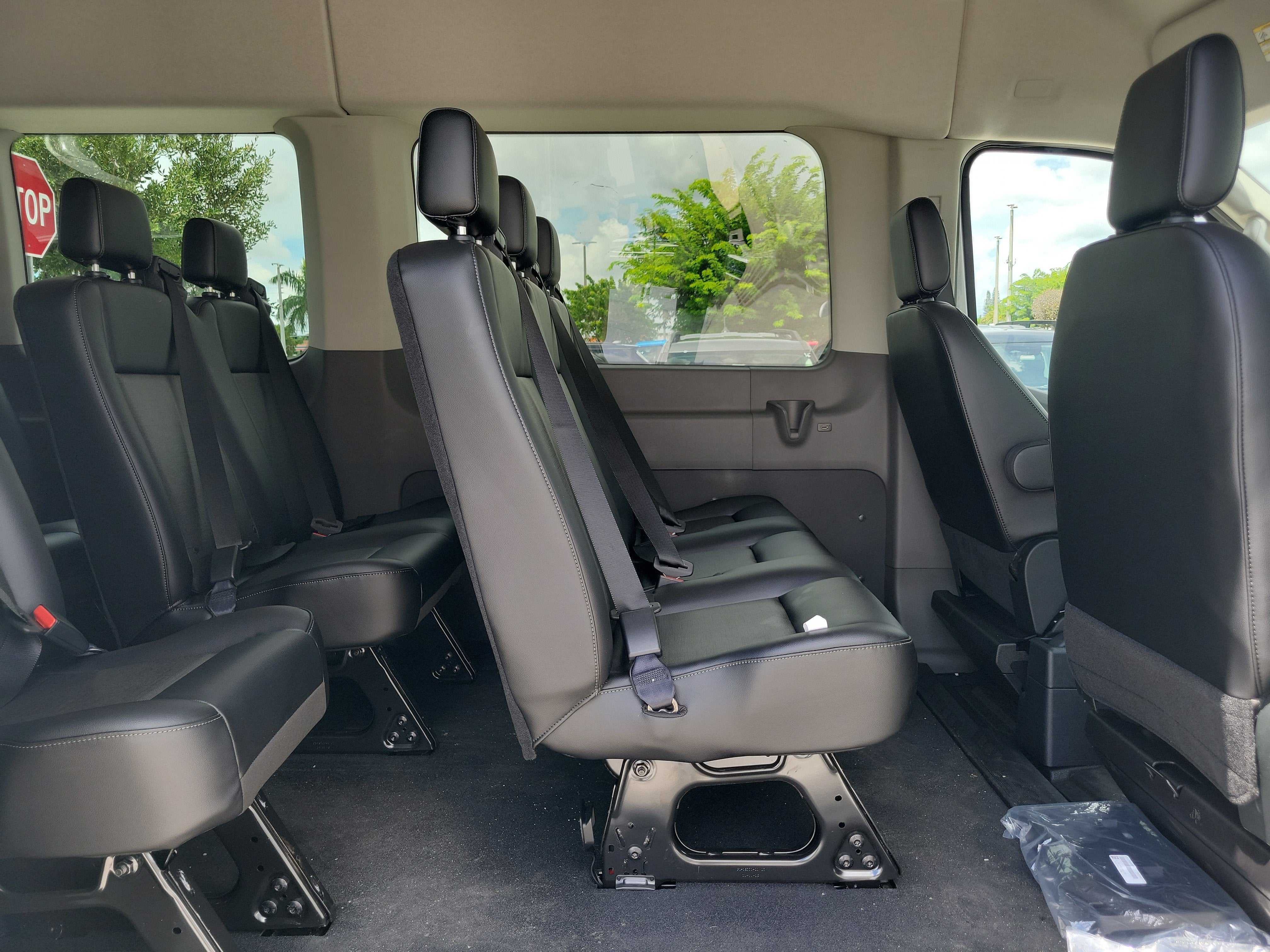 2026 Ford Transit Passenger Wagon XL