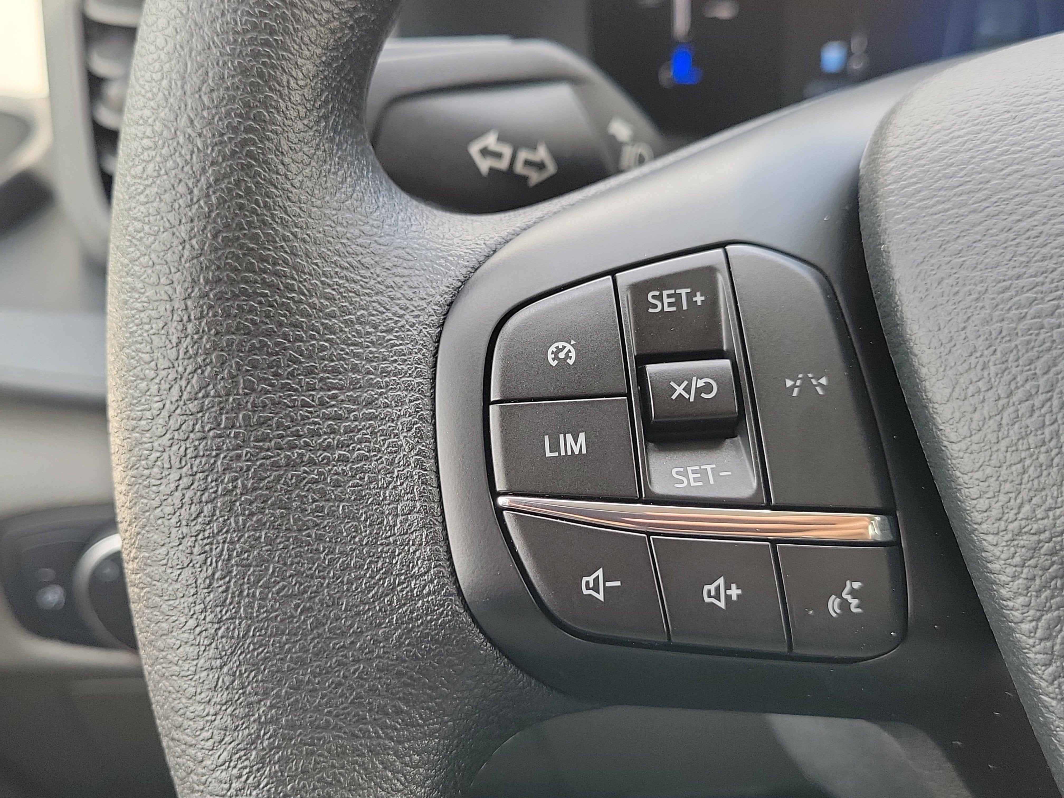 2026 Ford Transit Passenger Wagon XL