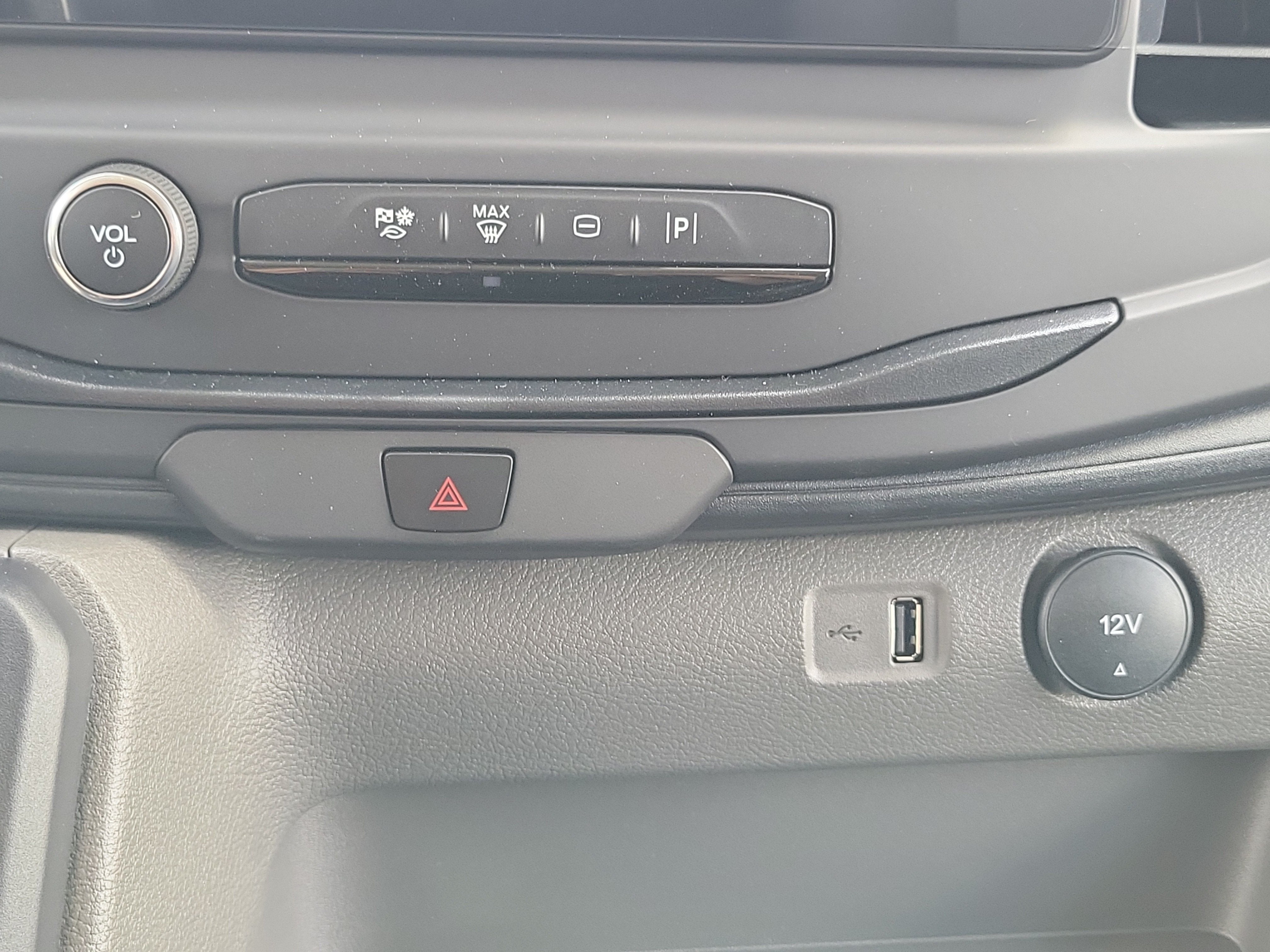 2026 Ford Transit Passenger Wagon XL
