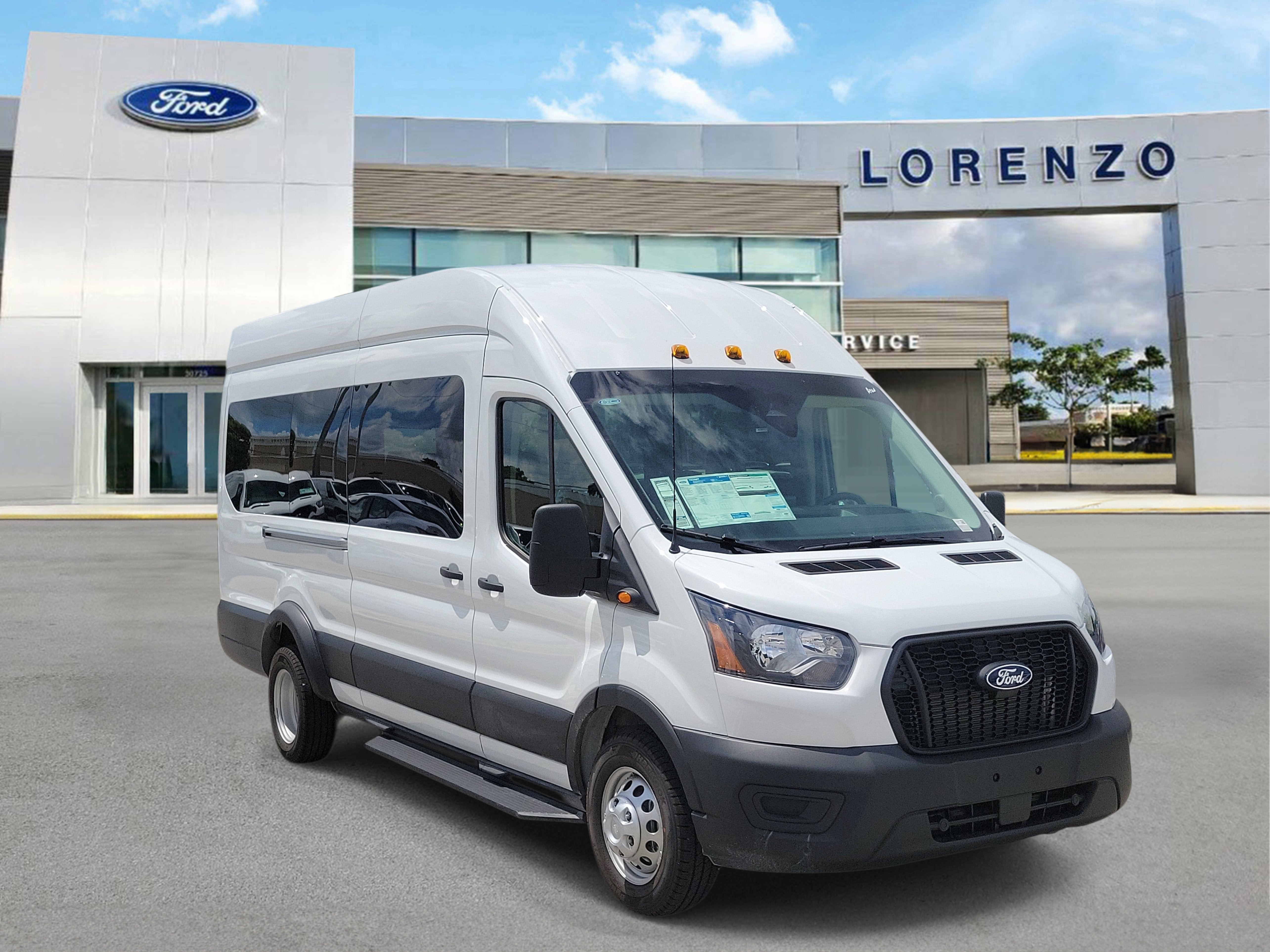 2026 Ford Transit Passenger Wagon XL