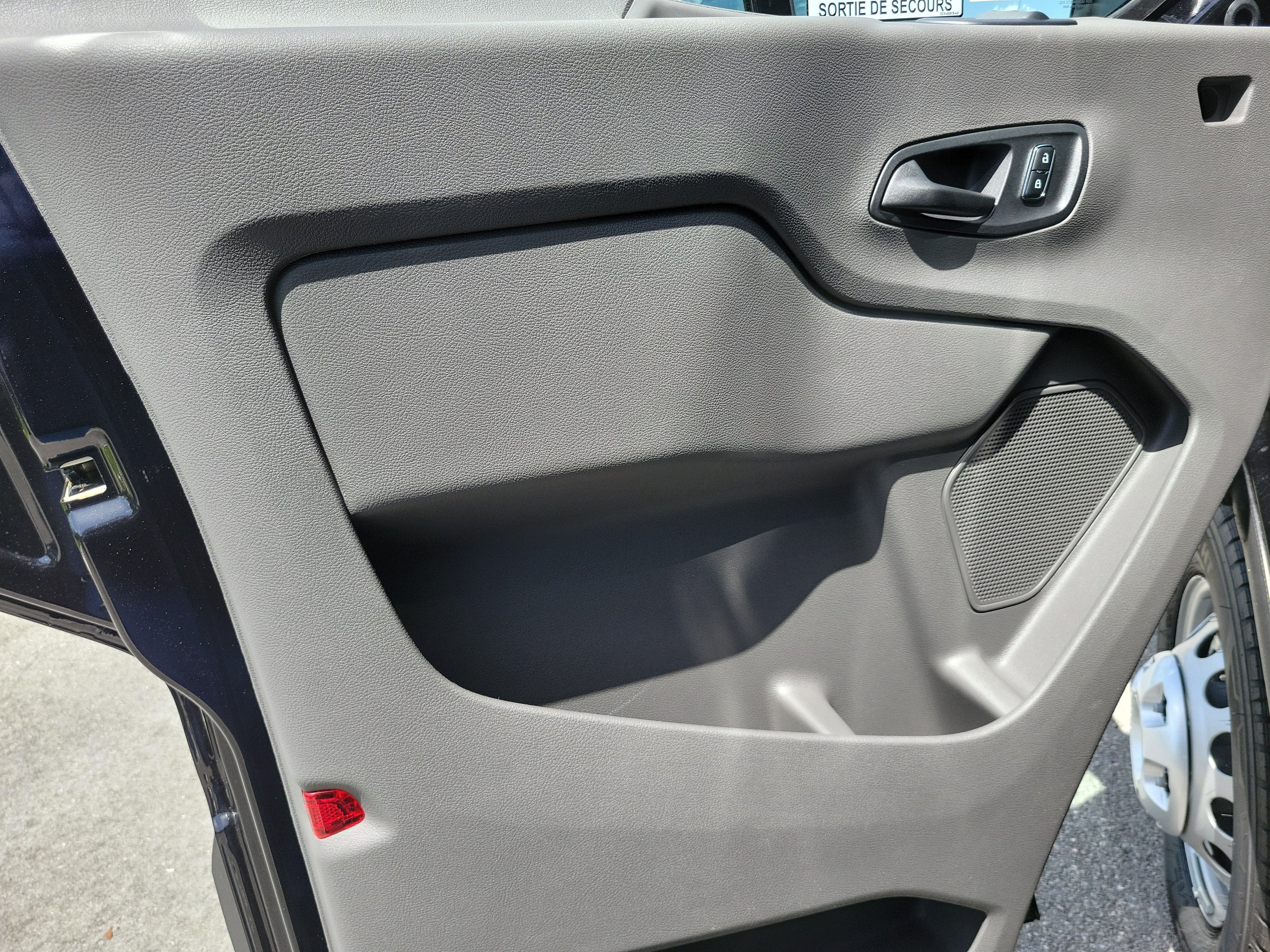 2026 Ford Transit Passenger Wagon XLT