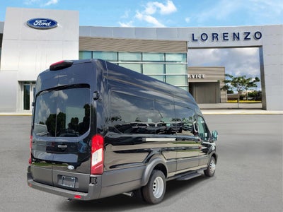 2026 Ford Transit Passenger Wagon XLT