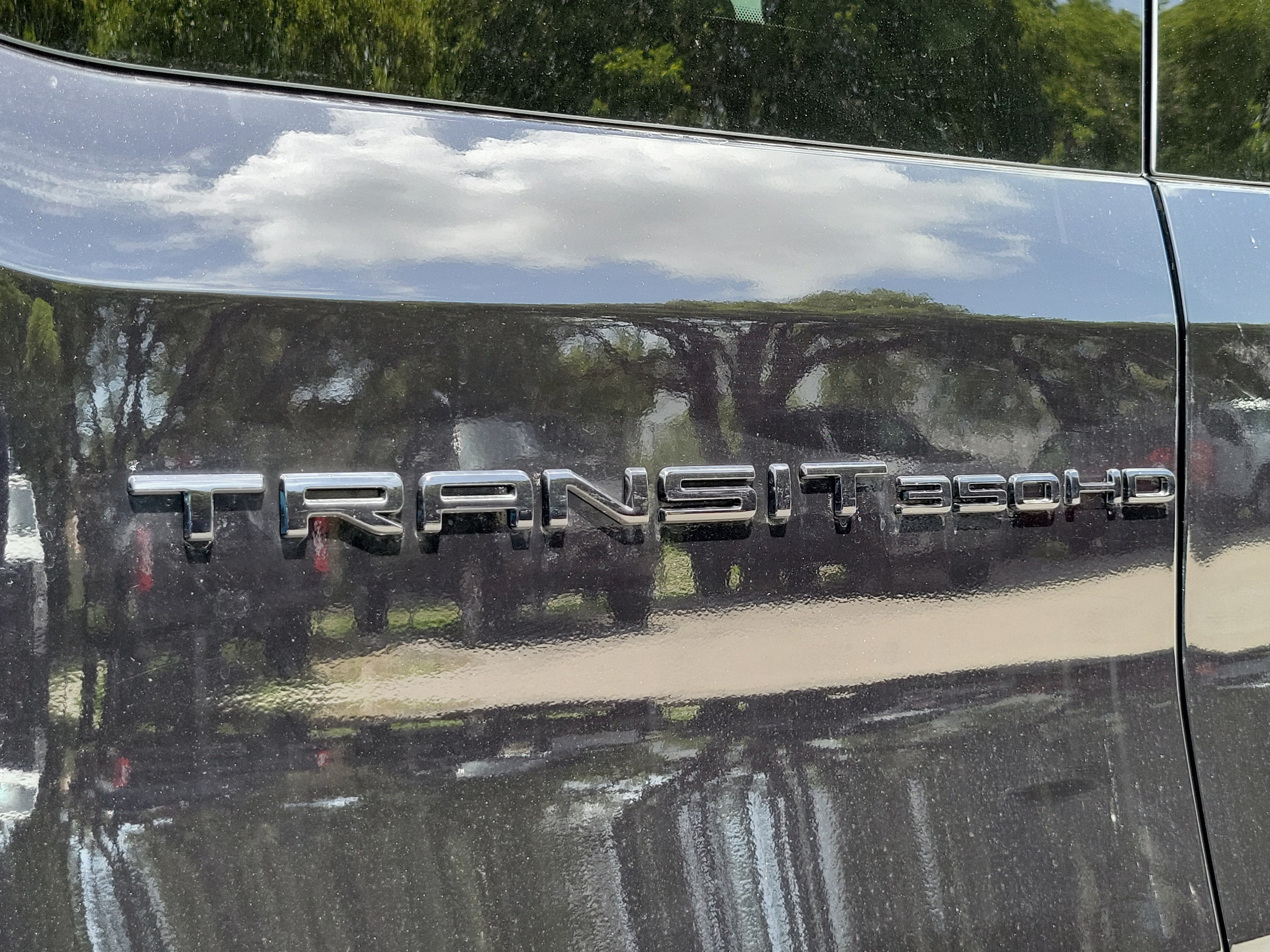 2026 Ford Transit Passenger Wagon XLT