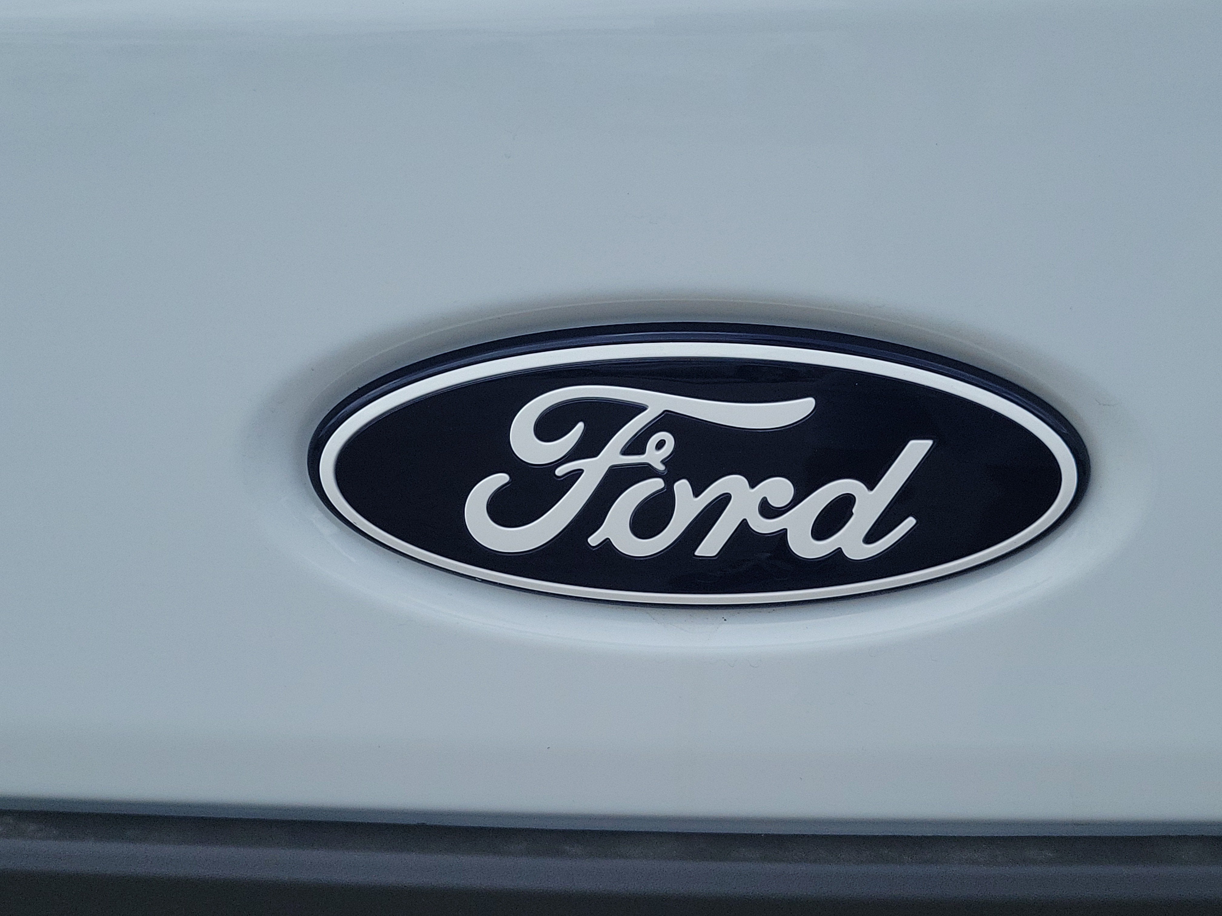 2026 Ford Transit Passenger Wagon XL