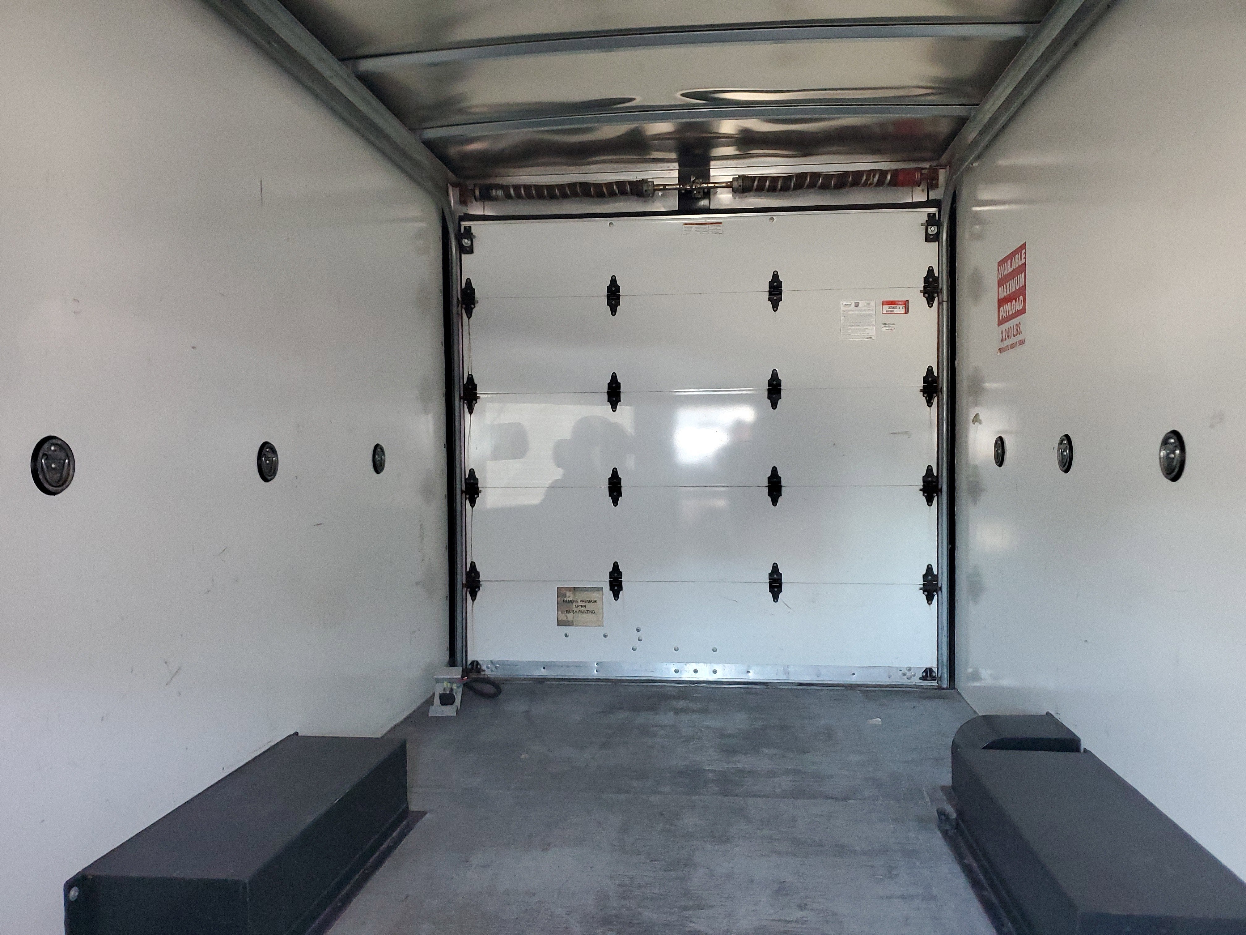 2022 Ford E-Series Cutaway Base