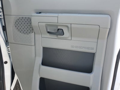 2023 Ford E-Series Cutaway Base