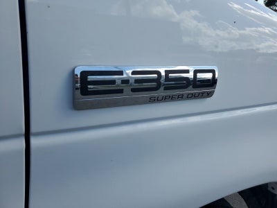 2023 Ford E-Series Cutaway Base