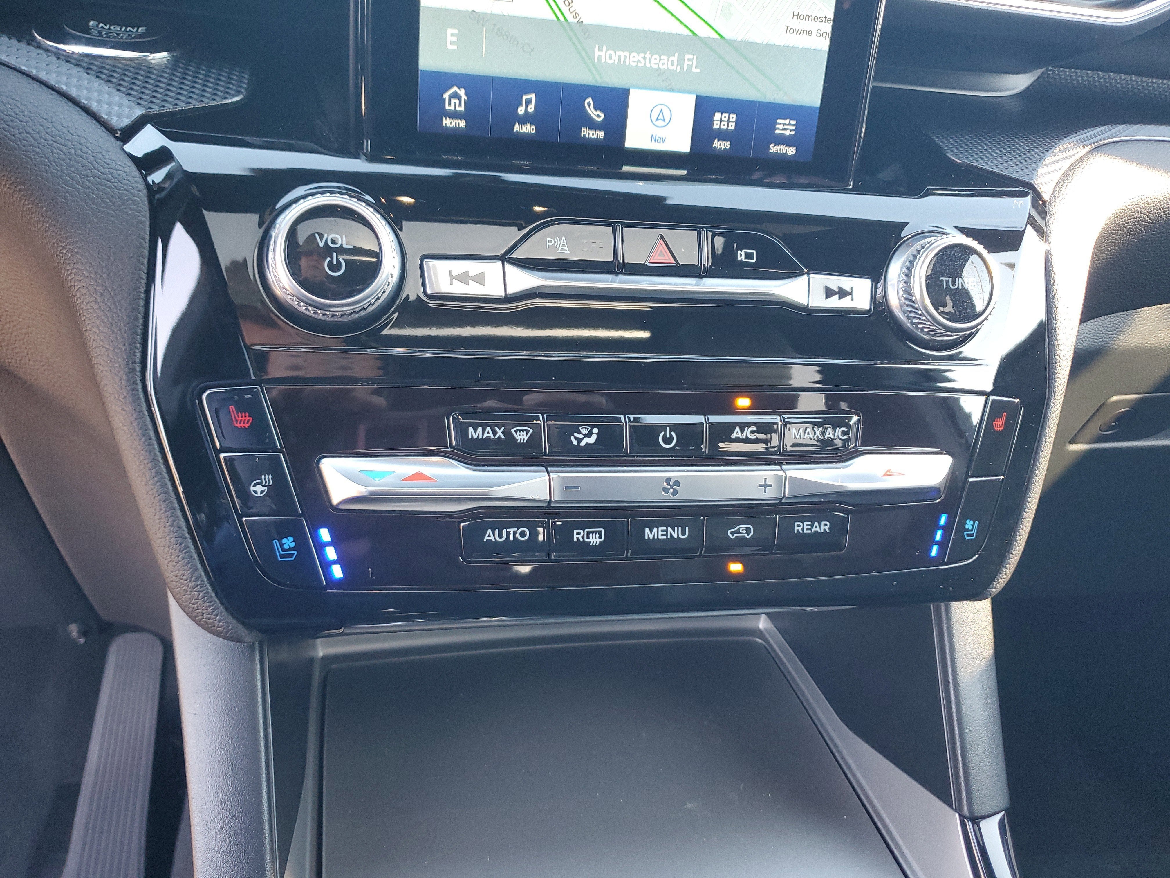 2023 Ford Explorer ST 4WD